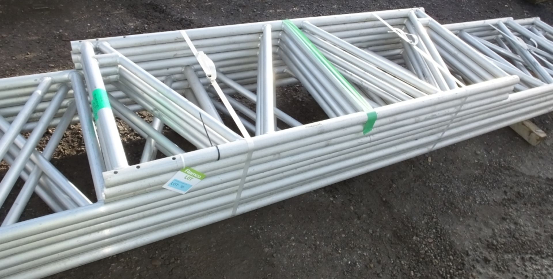 Dessa Ladder Beams - Staging Board Sections - 750mm wide - 3x 2M, 1x 4M, 5x 5M - Image 3 of 4