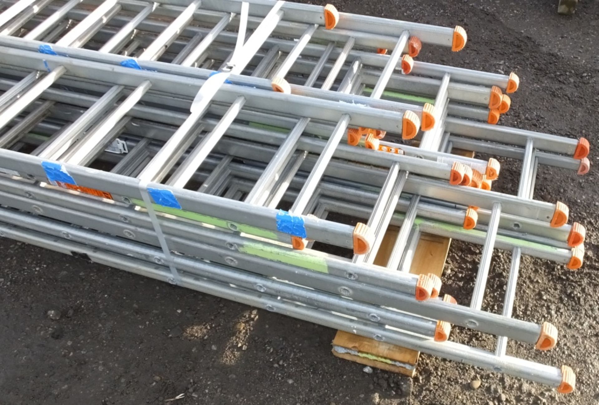 22x LFI Various lRung Ladders - Various Lengths - Image 2 of 4