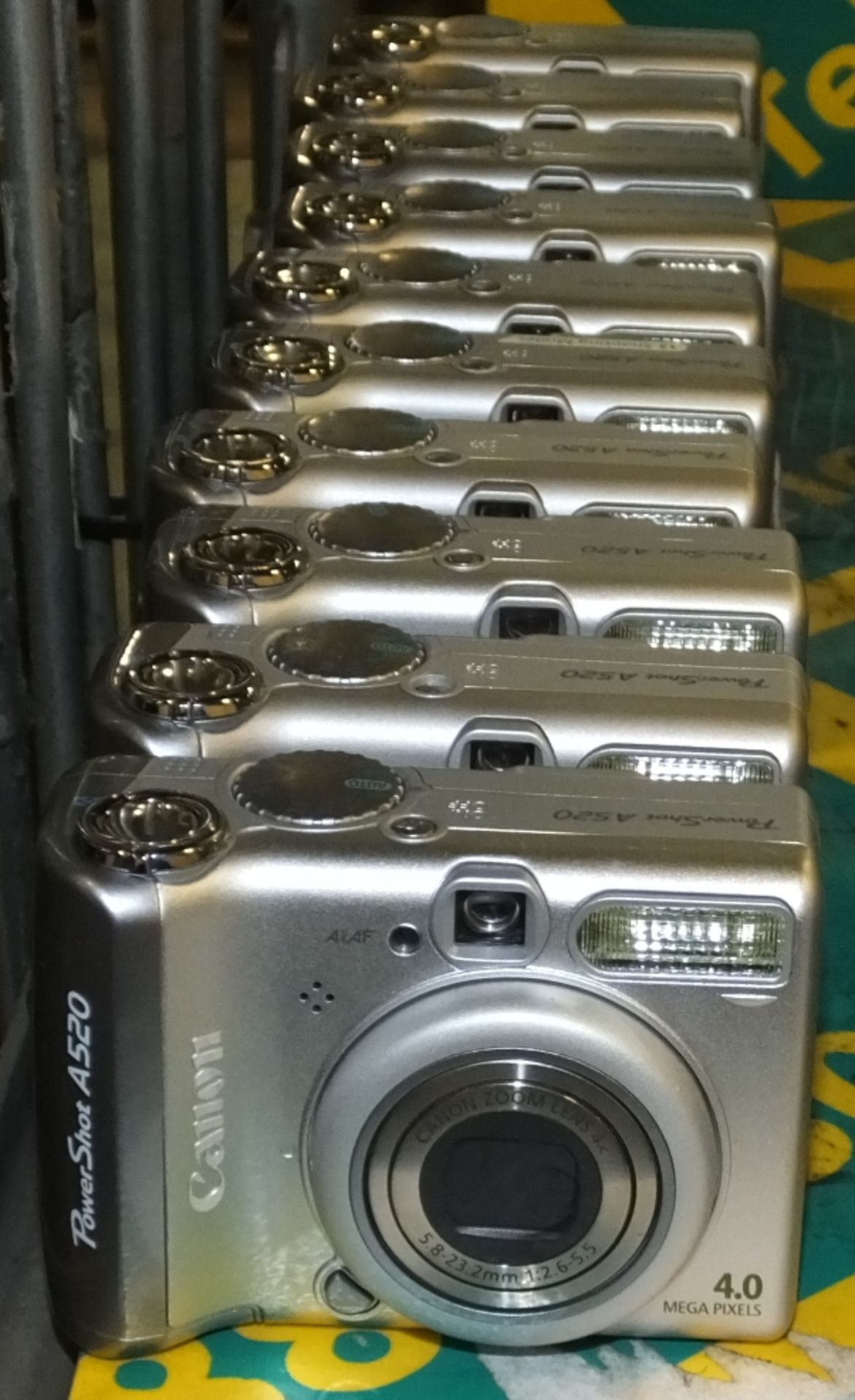 10x Canon Powershot A520 digital cameras