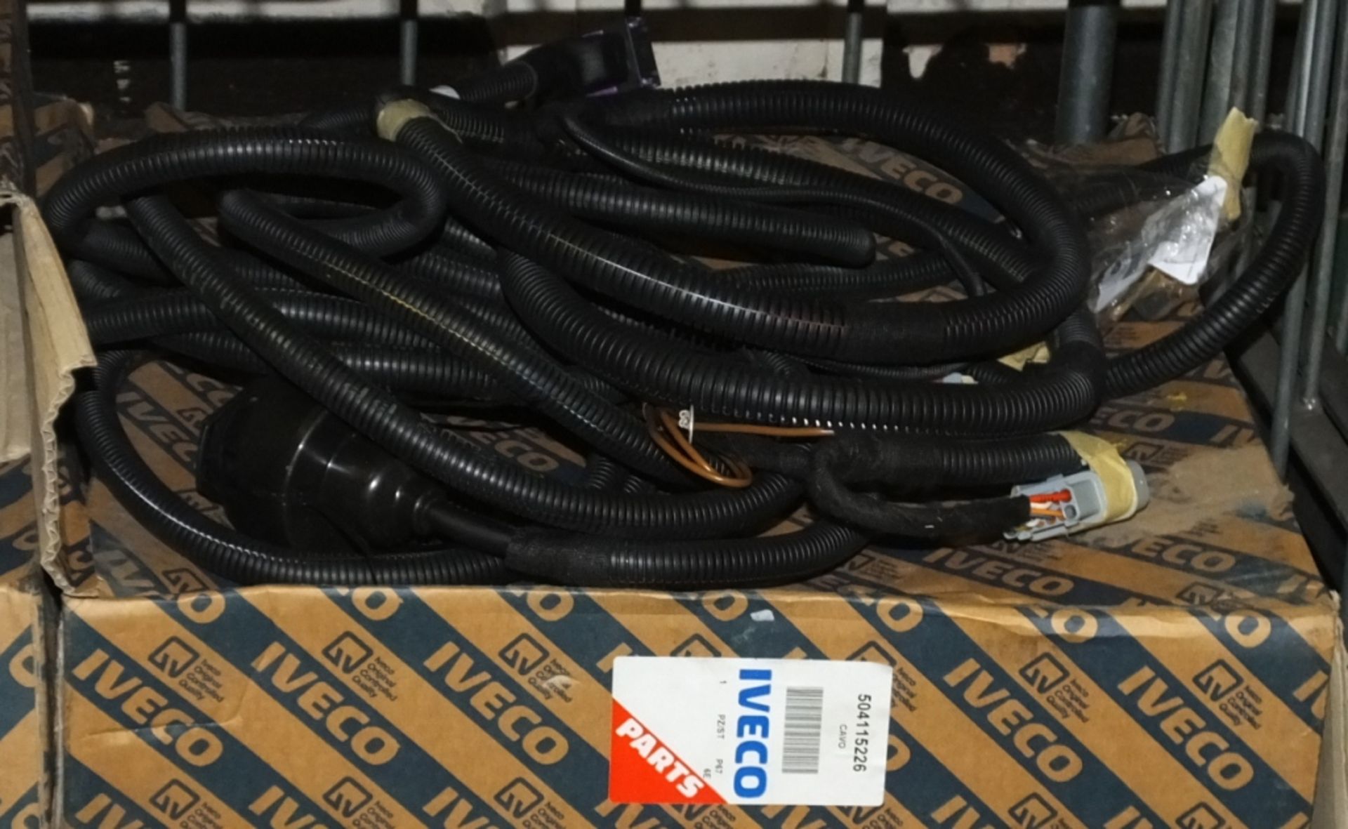 3x Iveco 13 Pin Towing Socket Short Cable - 504115226 - Cavo - PZ/ST - P67 - Bild 2 aus 3