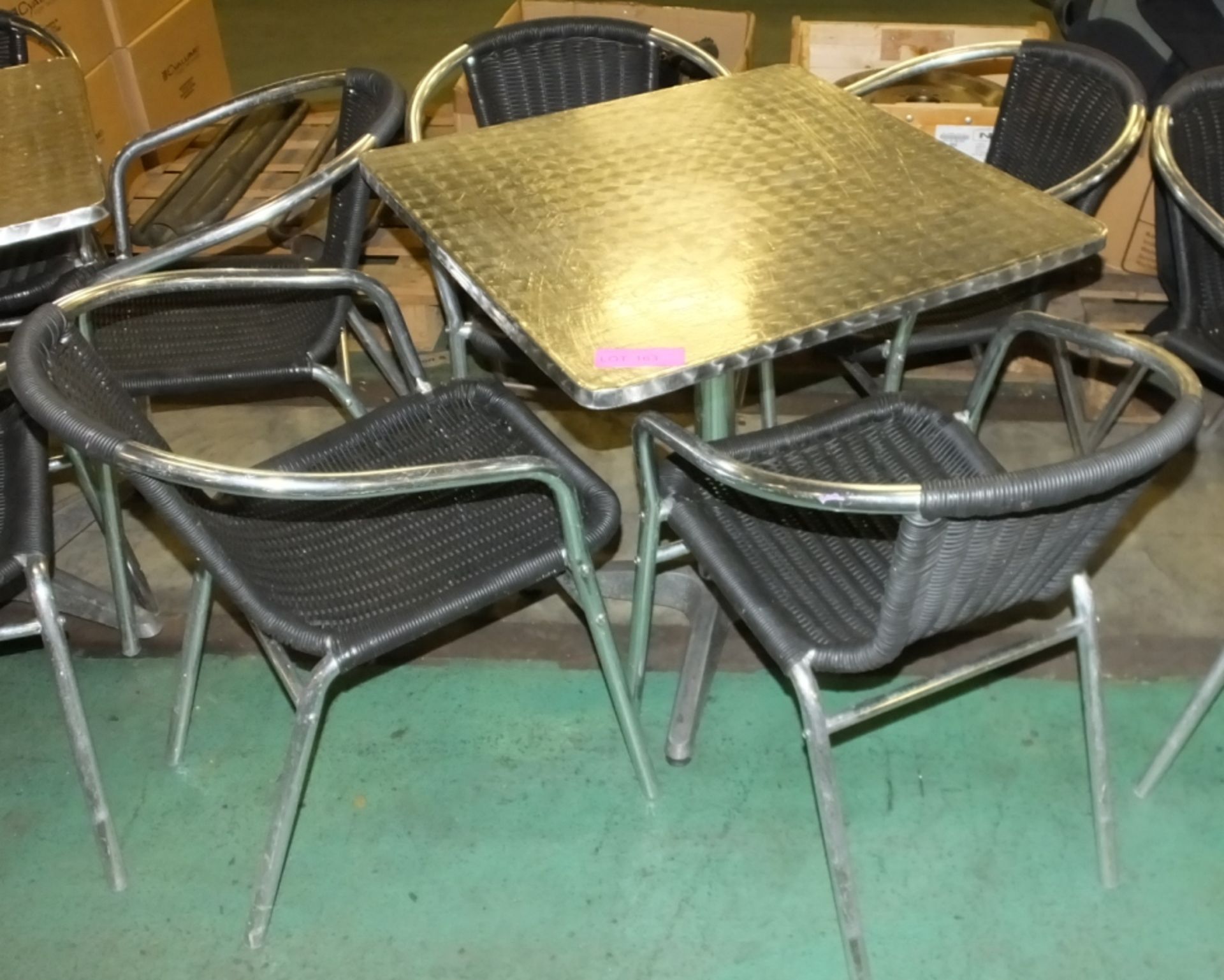 2ft metal table with 4 chairs