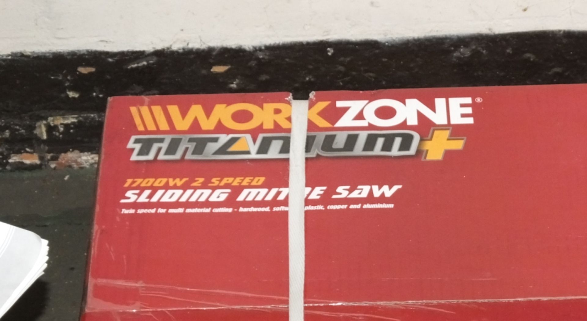 WorkZone Titanium + Sliding Mitre Saw - 1200W 2 Speed - as new in box - Image 2 of 3