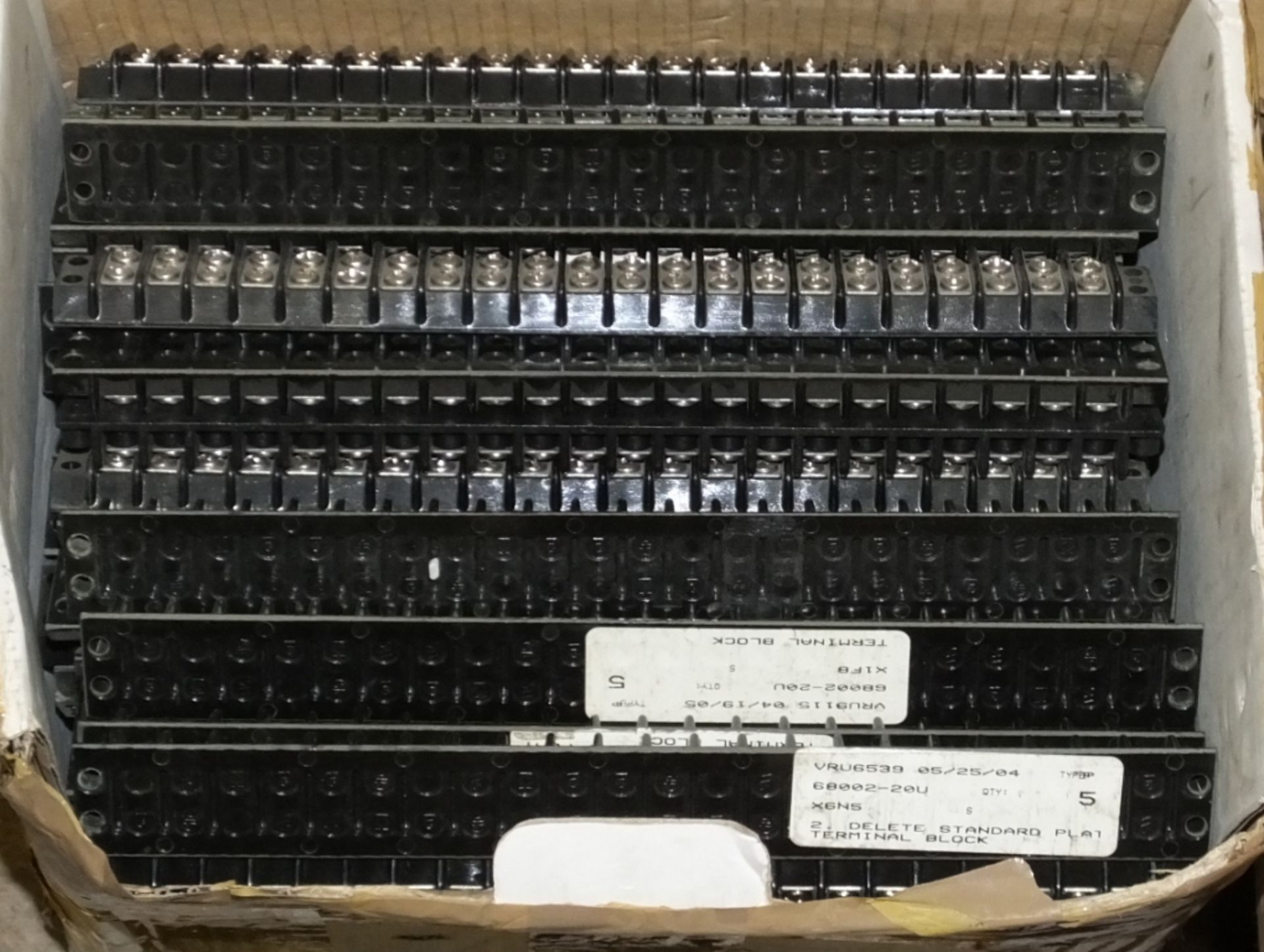 5x Boxes of Heavy Duty Cable Strip Connectors - Image 4 of 6