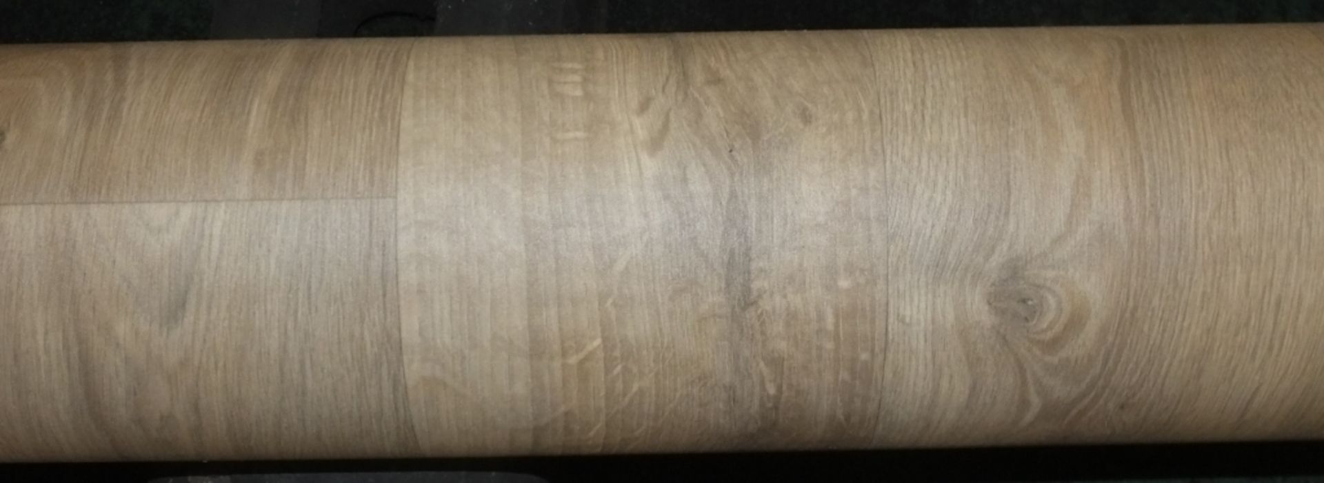Wooden Laminate Effect Flooring - 9M x 4M approx - Bild 2 aus 2