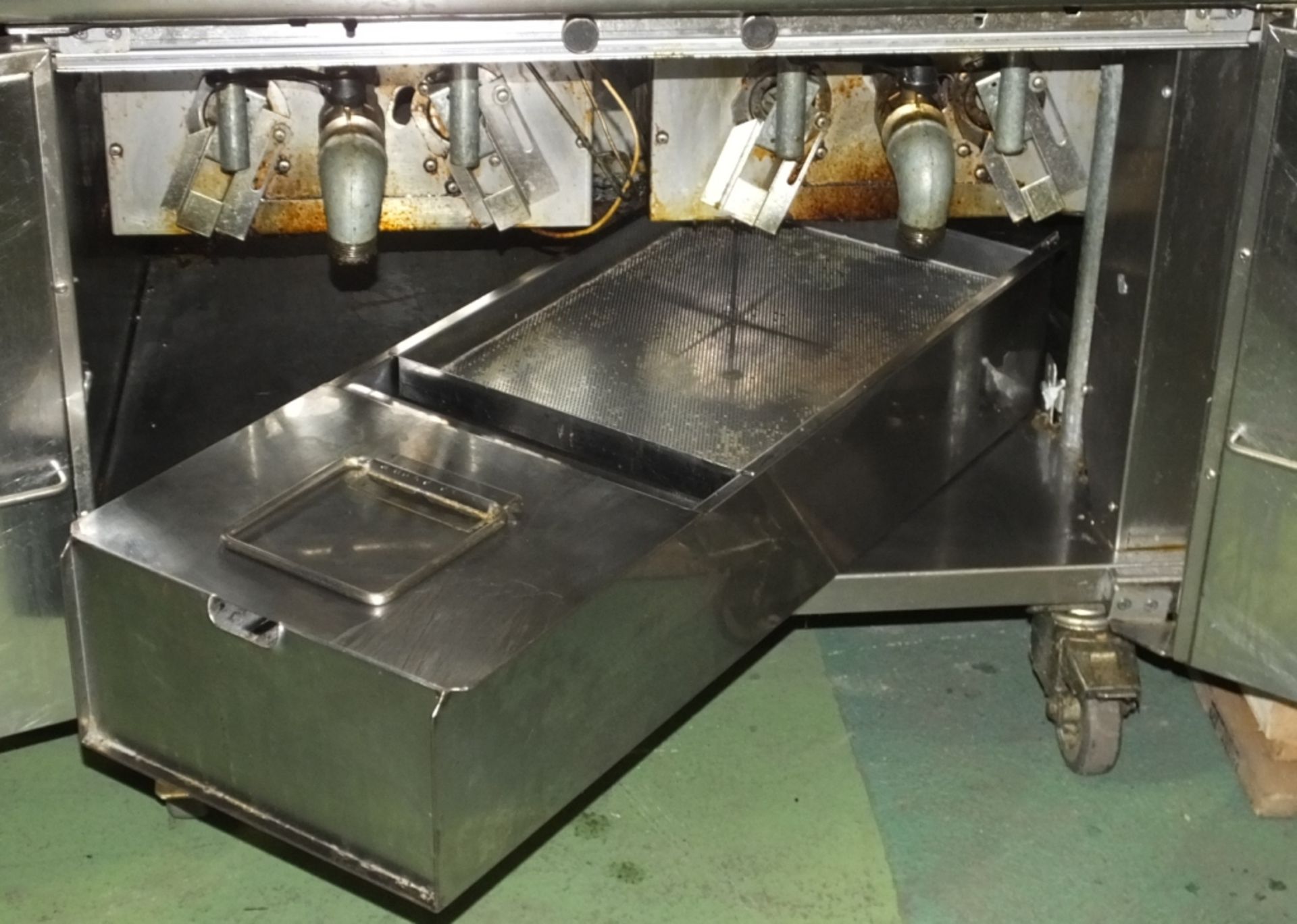 Baron Gas powered Twin Basket Deep Fat Fryer - Bild 3 aus 3