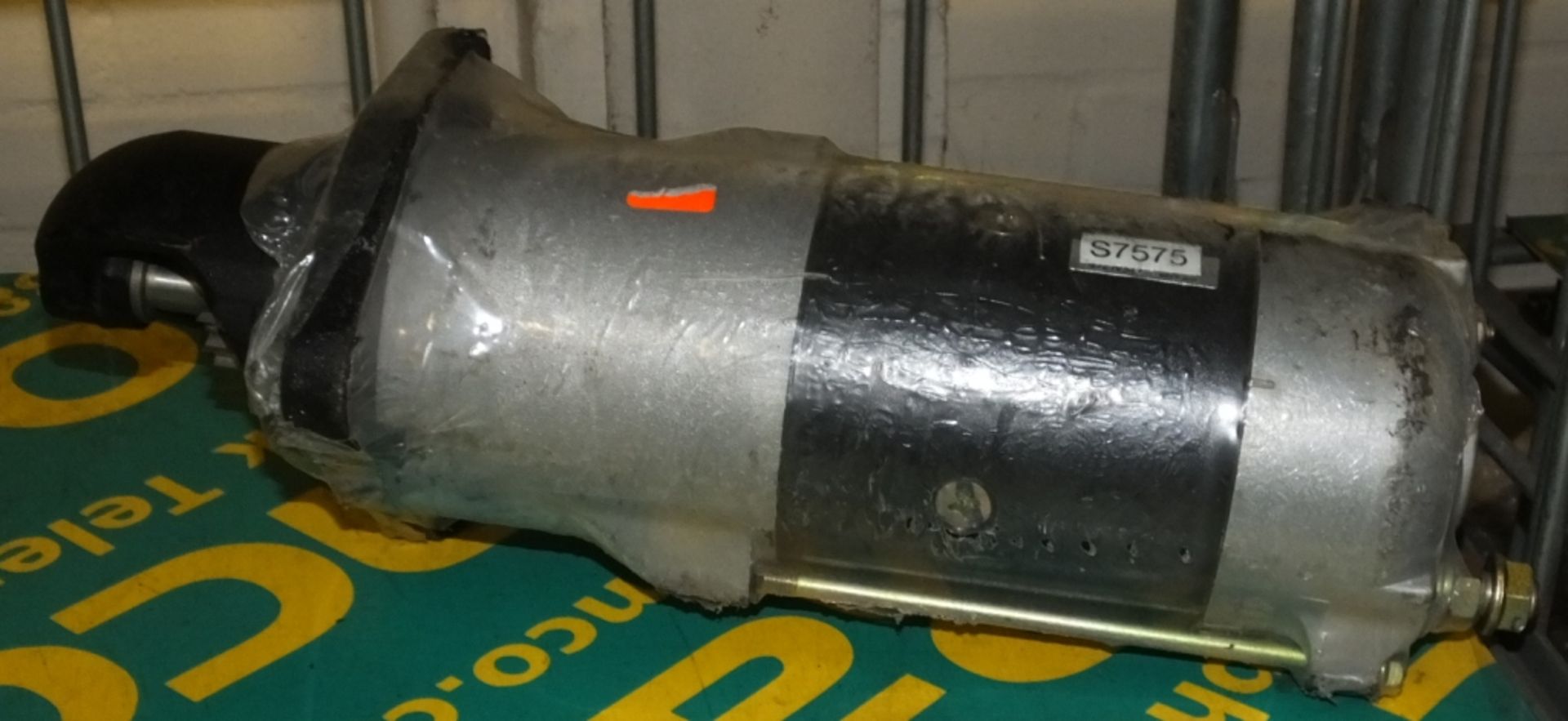 24V Starter Motor - Denso - 8F-03 - 5-028000-371