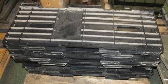 4x Plastic pallet fold out sides - 400mm high