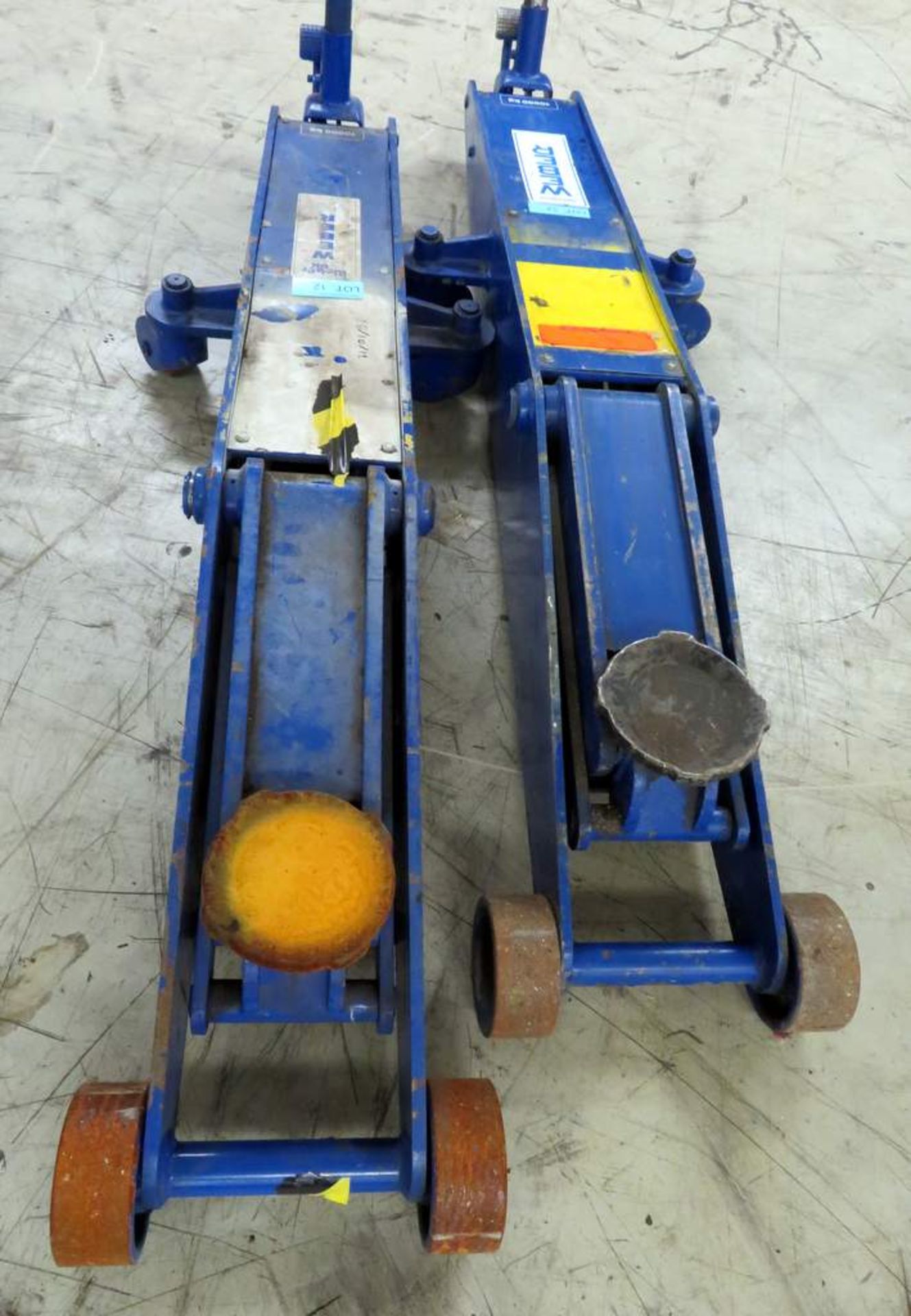 2x Weber 10 Tonne Vehicle Trolley Jacks Complete With Handle - WDK100LQ - Working Condition - Image 7 of 9