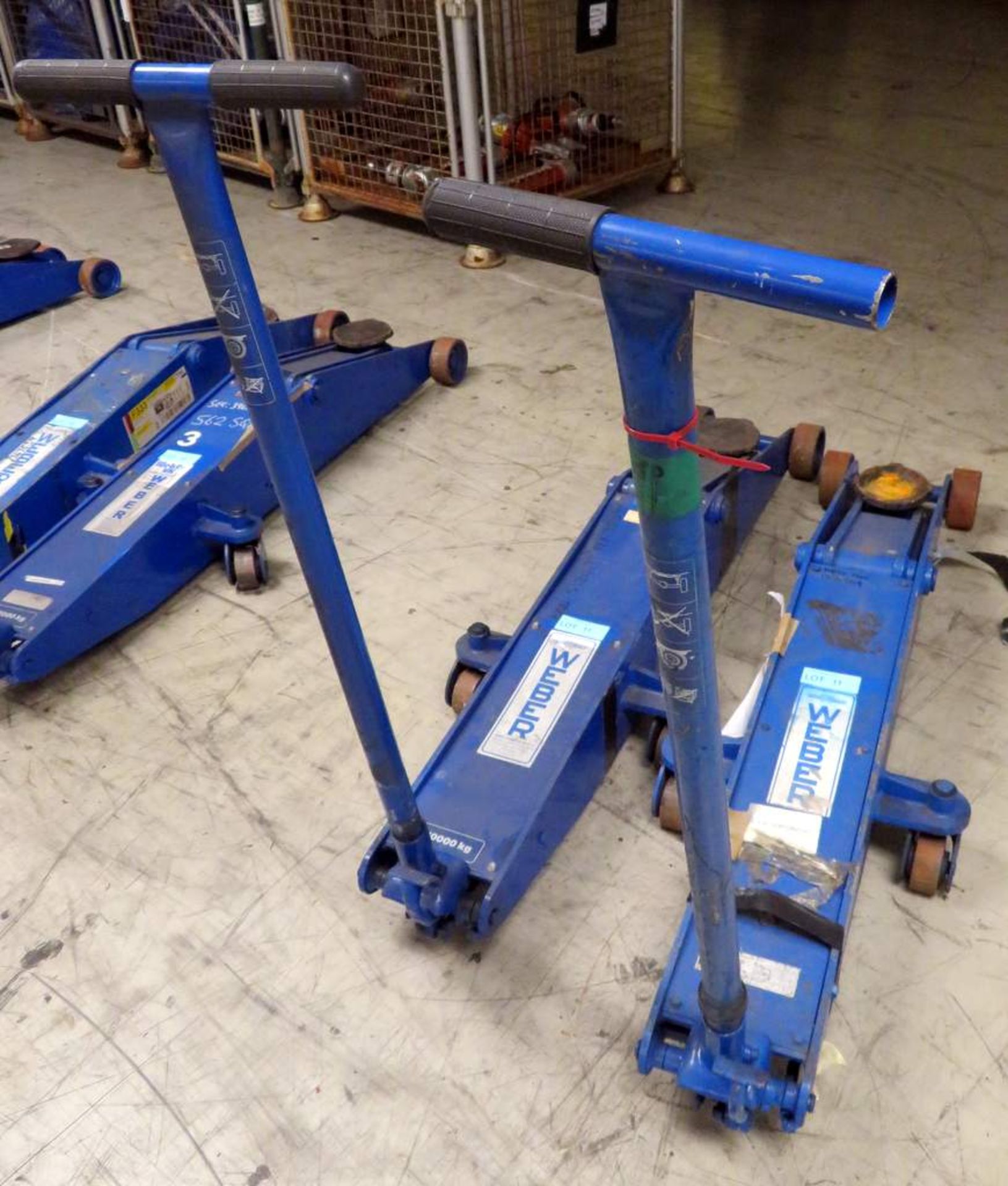 2x Weber 10 Tonne Vehicle Trolley Jacks Complete With Handle - WDK100LQ - Working Condition - Image 2 of 8