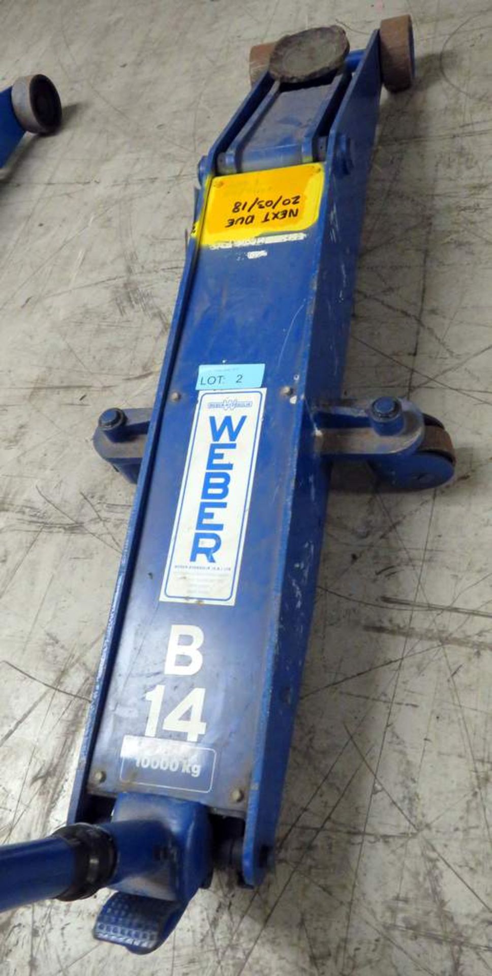 Weber 10 Tonne Vehicle Trolley Jack Complete With Handle - WDK100LQ - Working Condition - Image 3 of 7