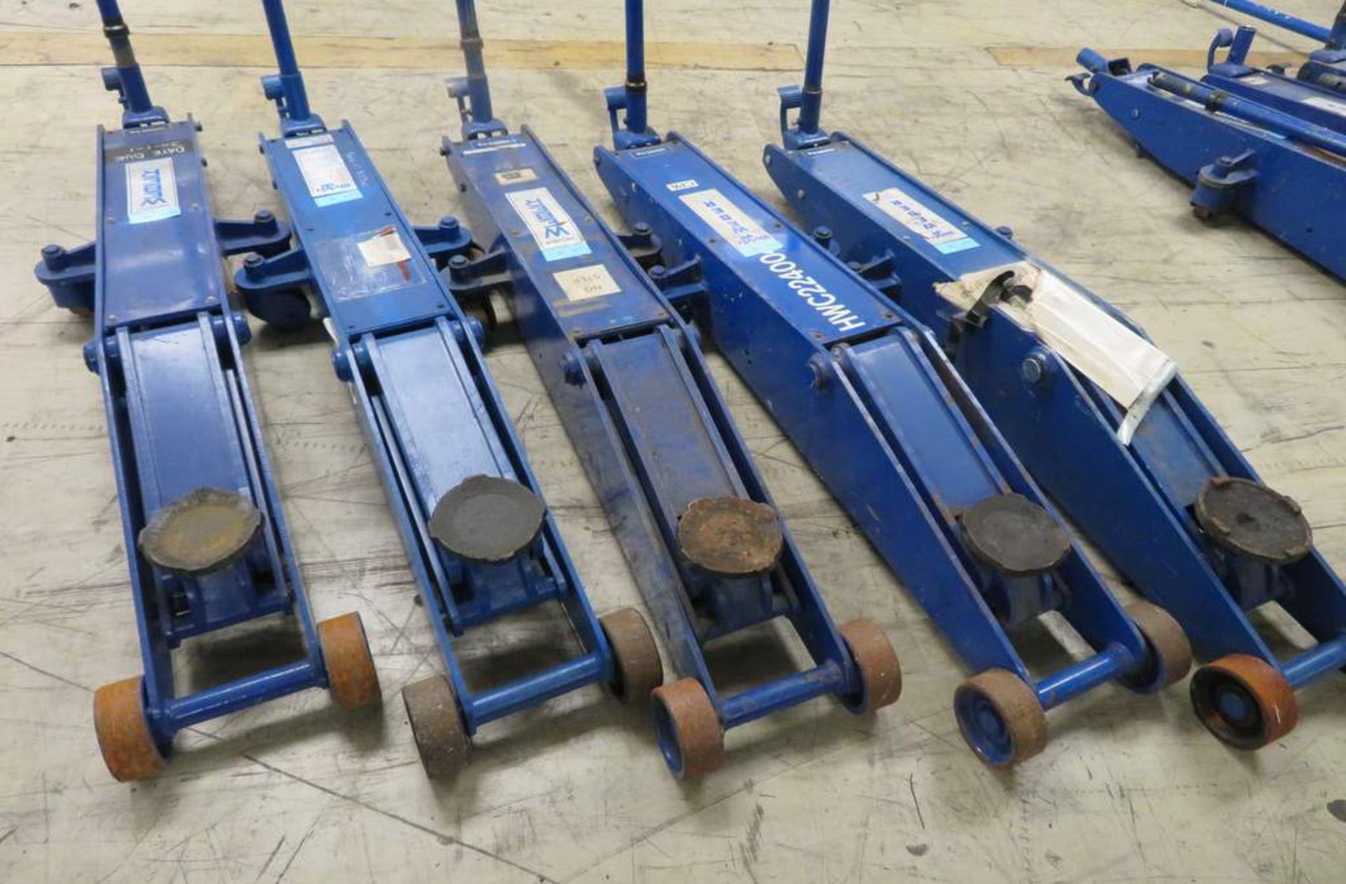 5x Weber 10 Tonne Vehicle Trolley Jacks Complete With Handle - WDK100LQ - Working Condition - Image 6 of 9