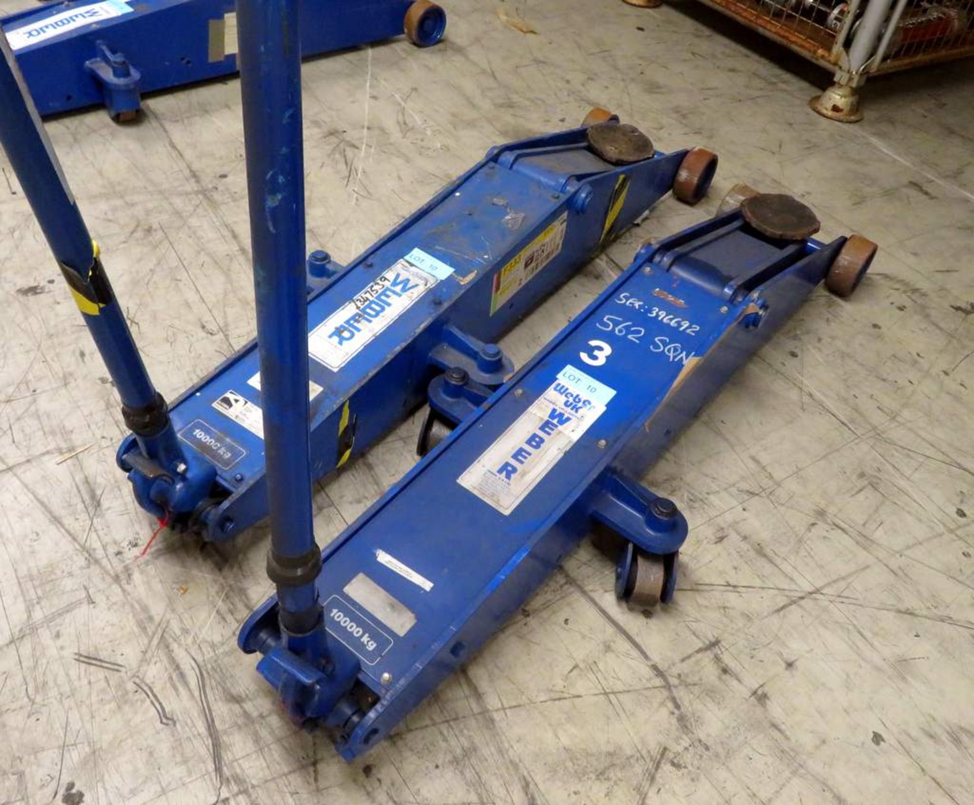 2x Weber 10 Tonne Vehicle Trolley Jacks Complete With Handle - WDK100LQ - Working Condition - Image 3 of 8