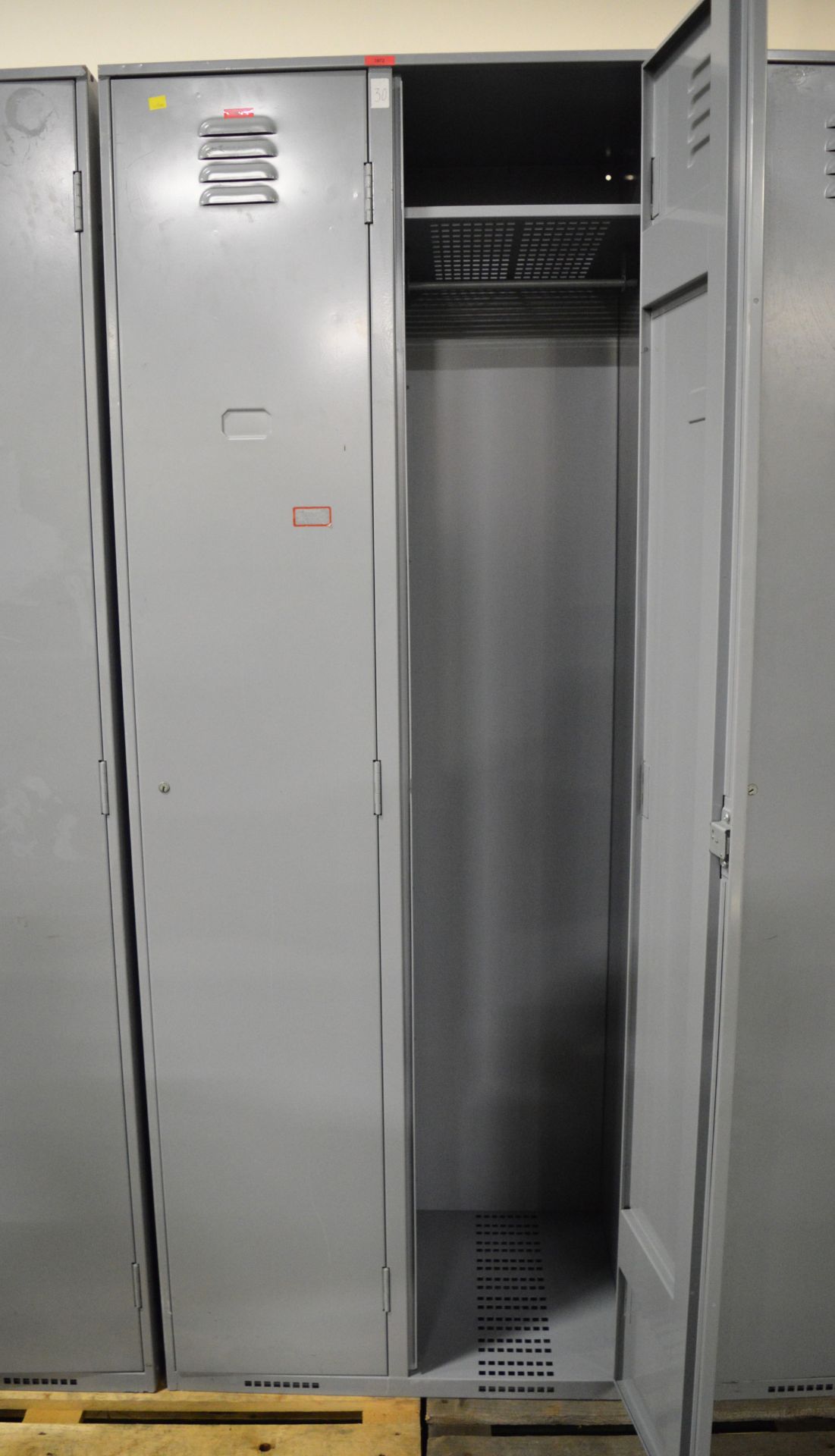 Steel Twin Banked Locker W760 x D500 x H2010mm.