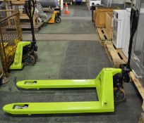 Pallet Truck.