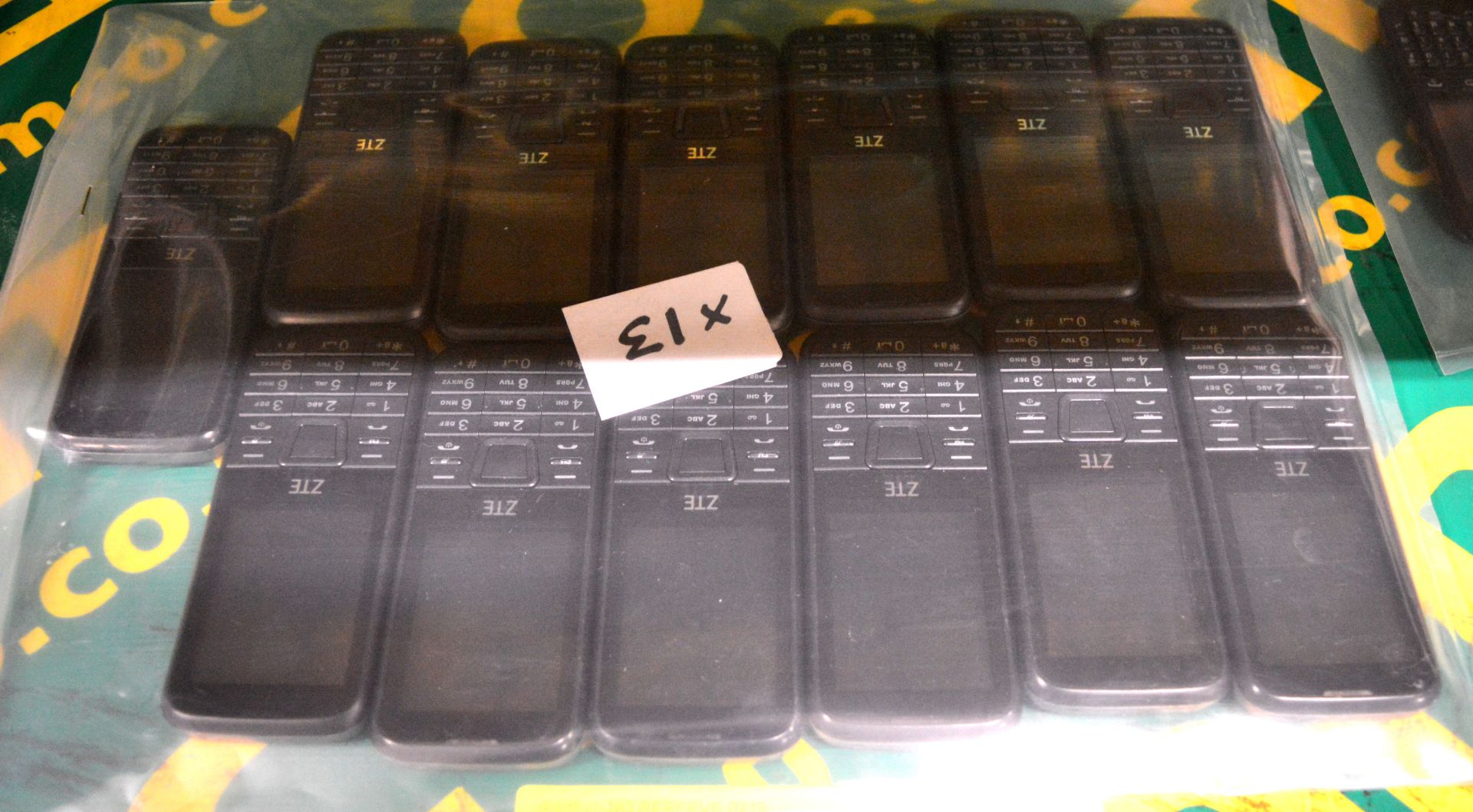 13x ZTE F320 Mobile Phone.