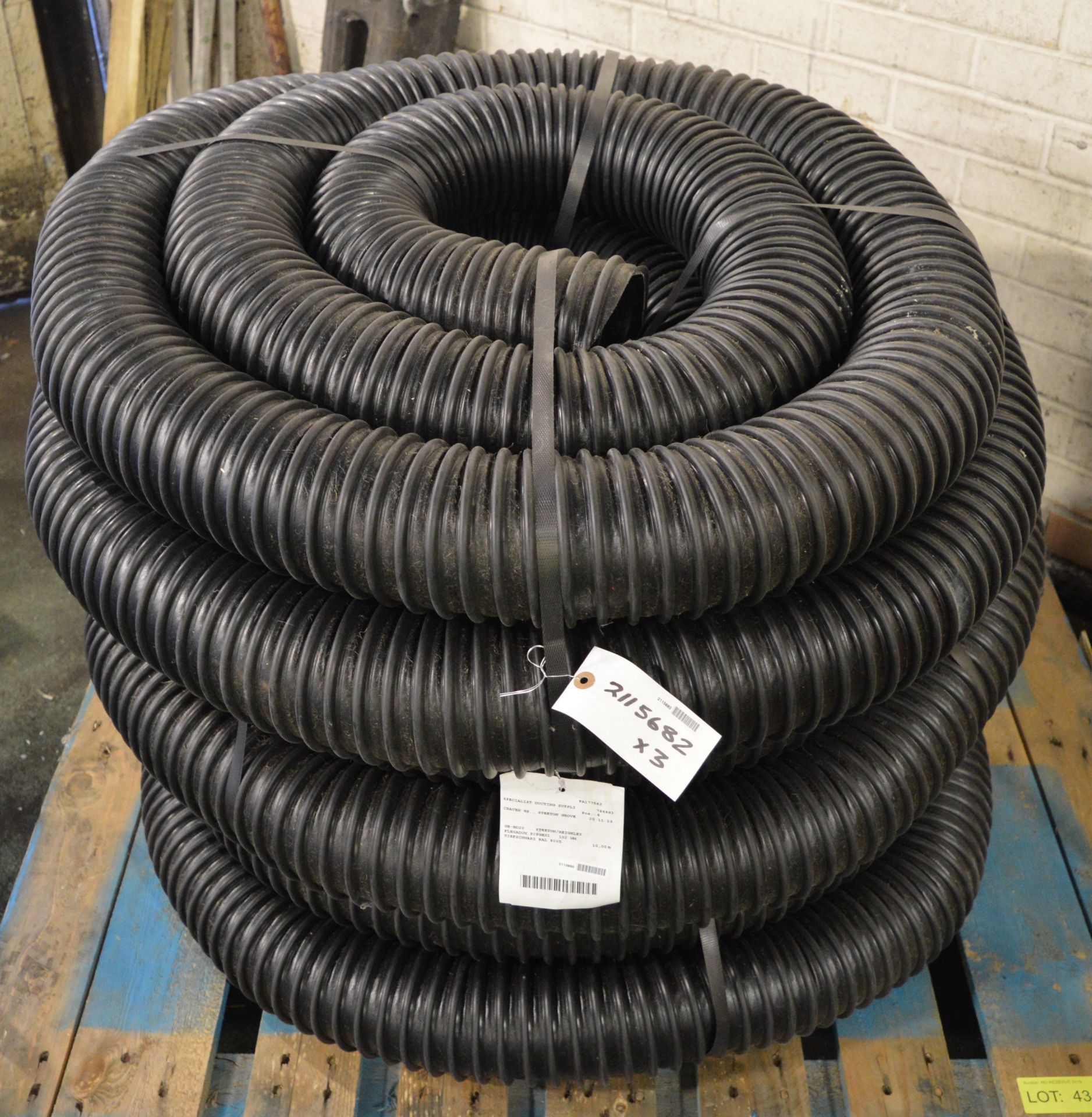 Flexadux Plastic Duxpipe 102mm x 10m.