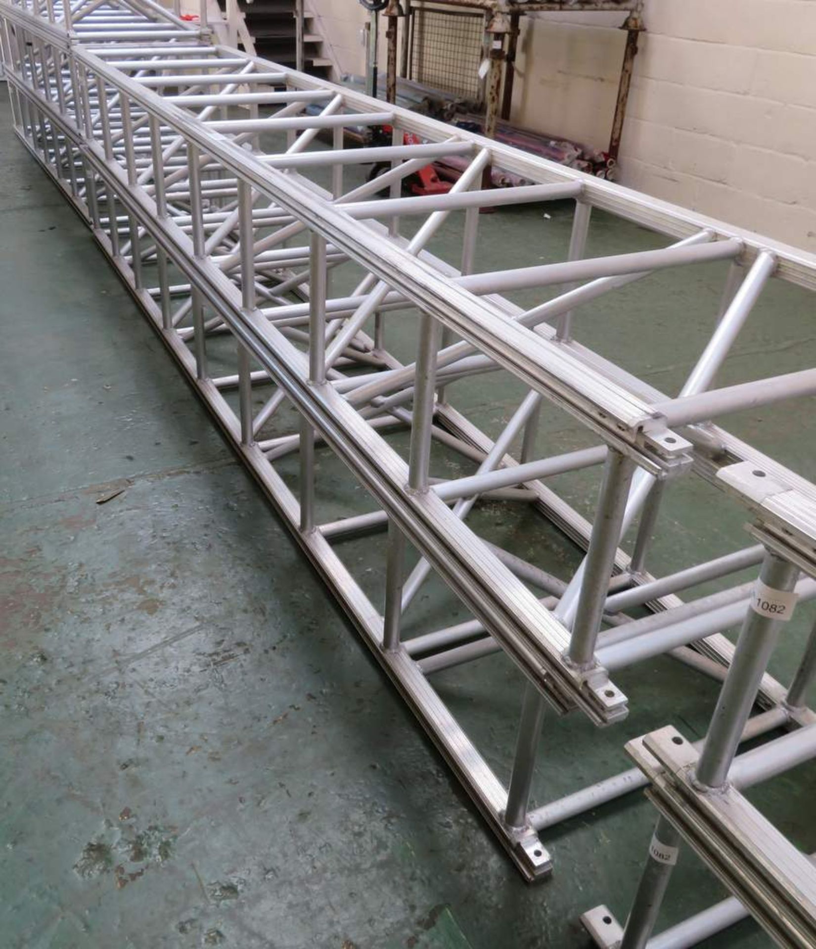 2x T2 750mm x 450mm Truss x 4m - Image 2 of 5