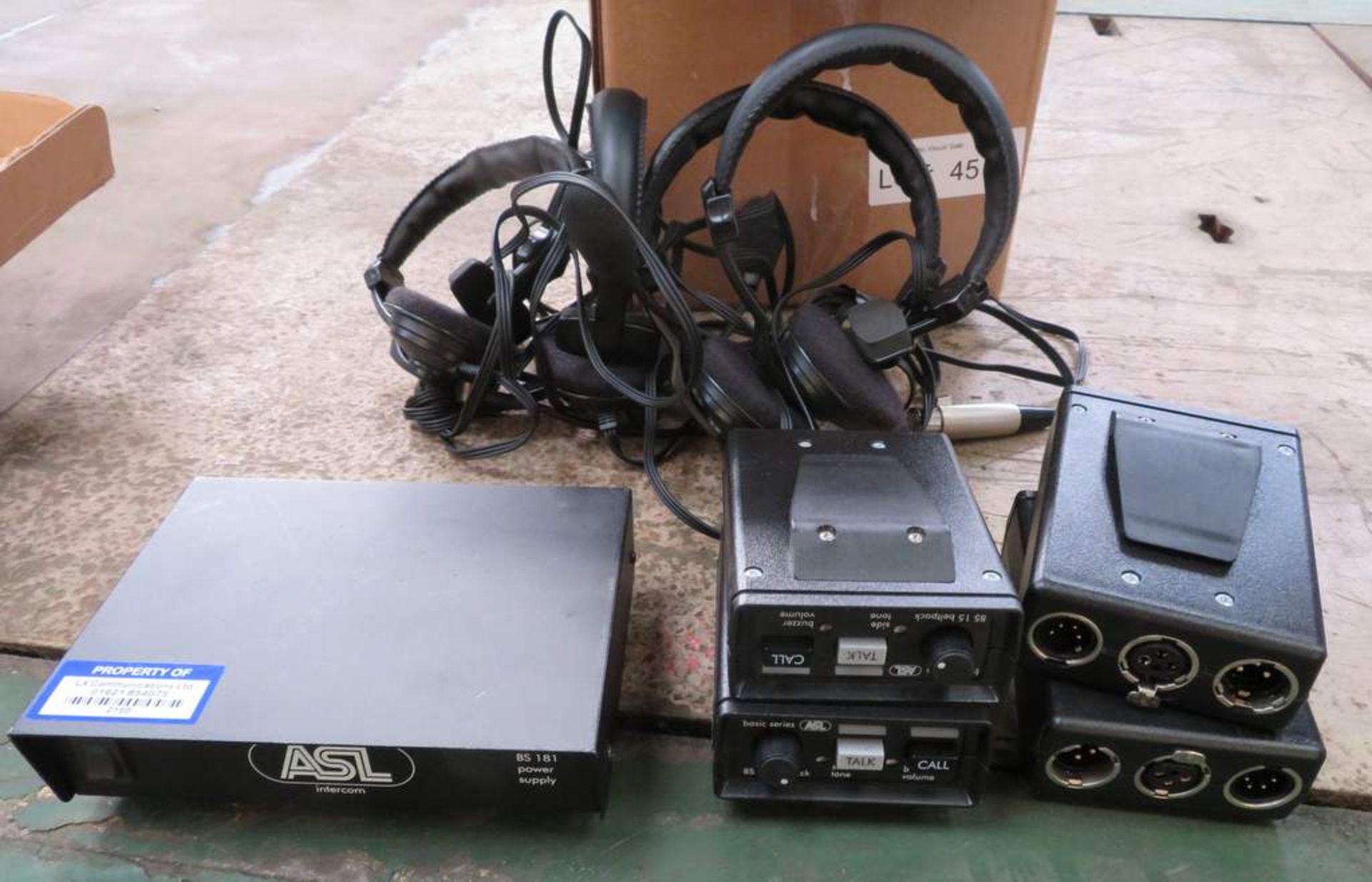 ASL4 station intercom system with power supply and headsets