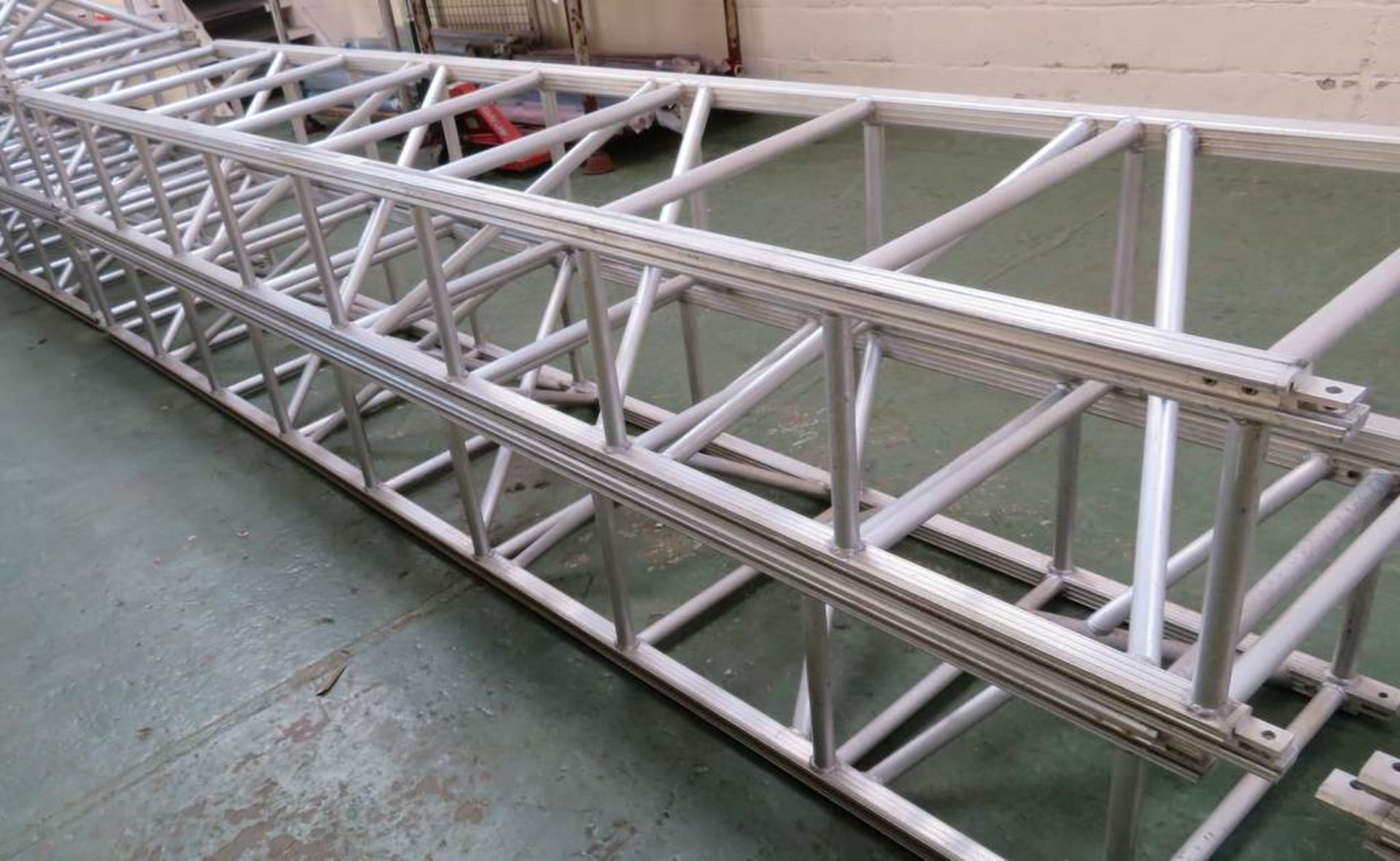 2x T2 750mm x 450mm Truss x 4m