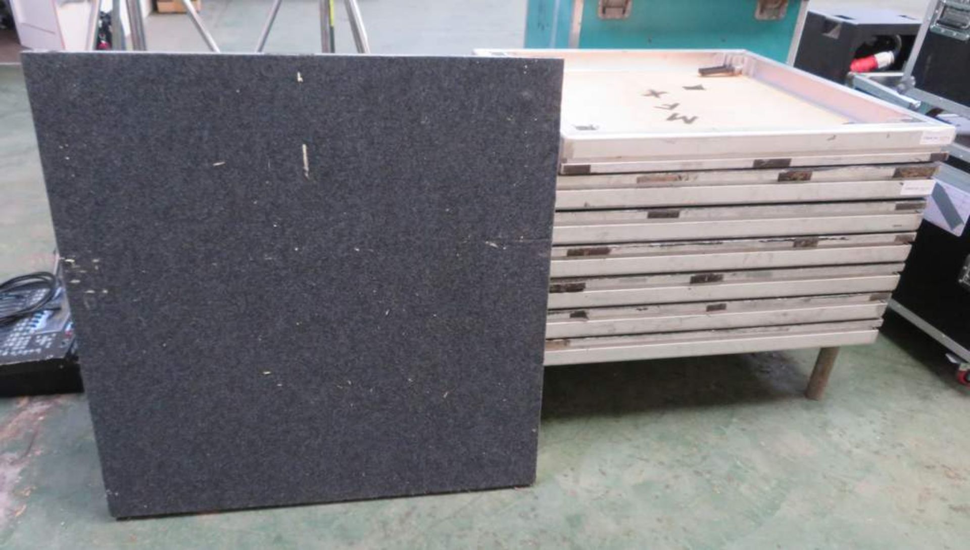 Quantity of Ali stage ply tops - 6x 2m x 1m & 2x 1m x 1m tops - Image 2 of 8