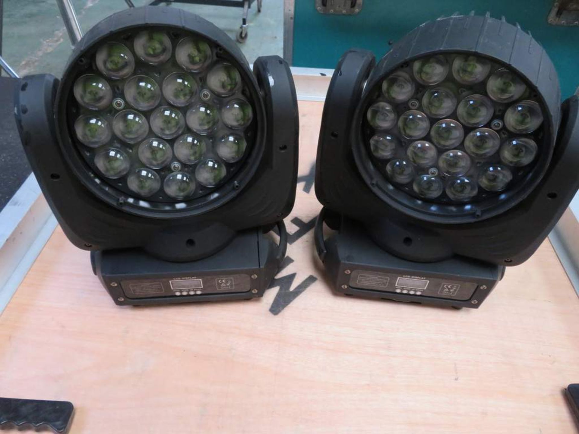 16x 19 Cell LED bubble inteligent moving lights - Image 5 of 14