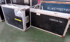 2x DJ control/desk cases. Dimensions: 155x43x19.5cm, 75x52x26cm