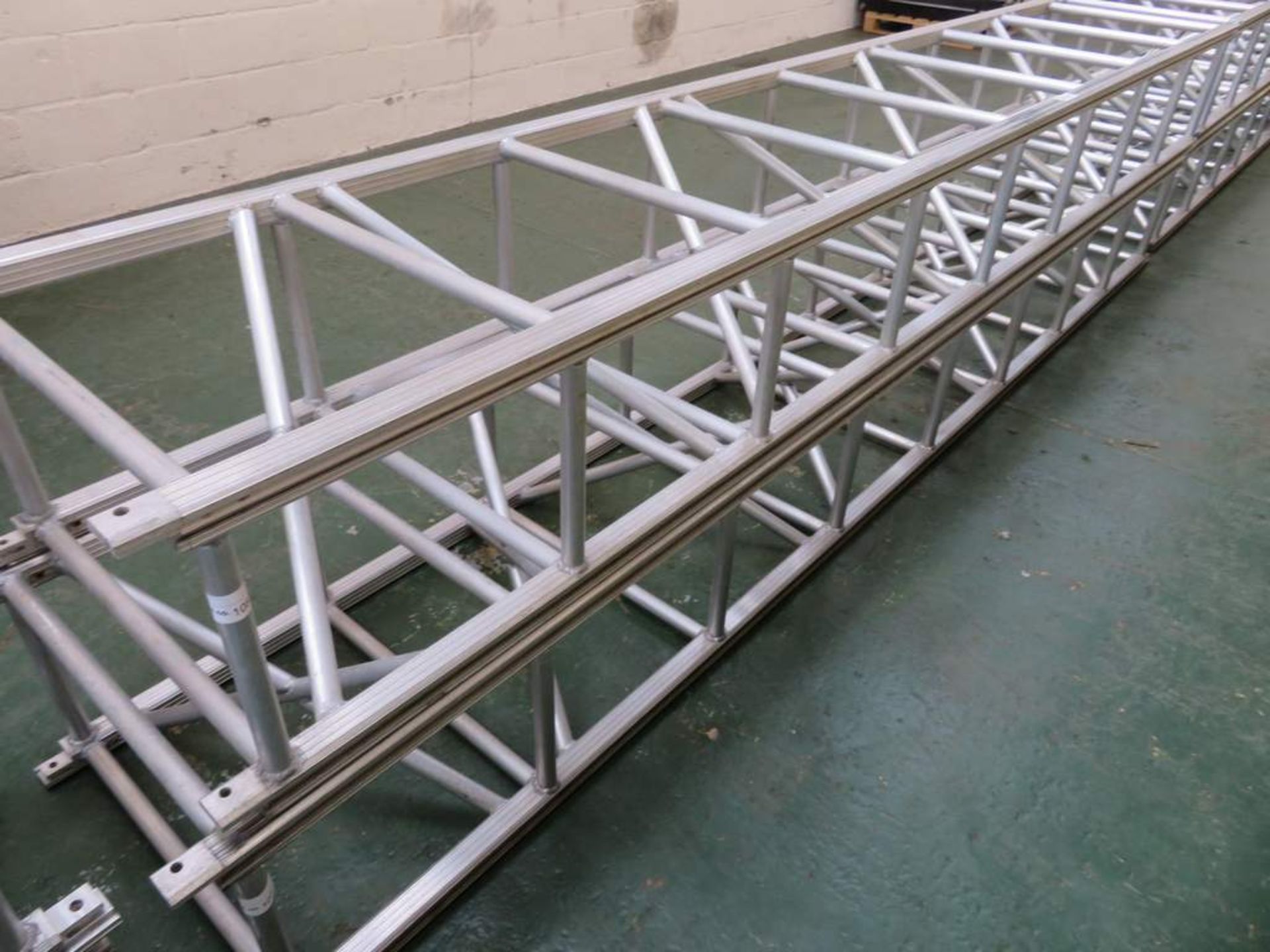 2x T2 750mm x 450mm Truss x 4m - Image 5 of 5