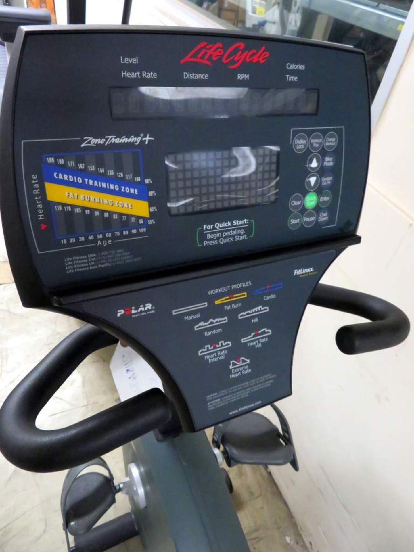 Life Fitness 9100 Recumbent Exercise Bike - Image 3 of 8