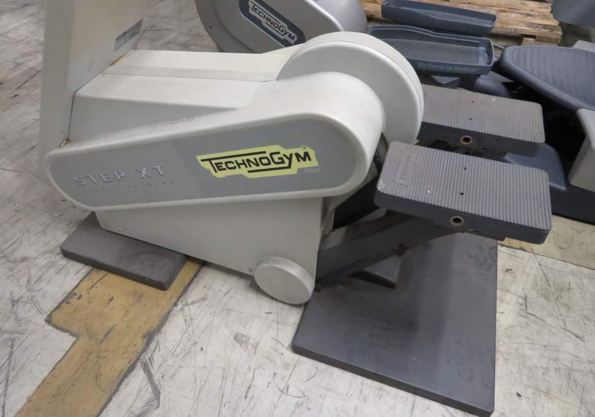 Technogym Step XT Stepper - Bild 3 aus 8