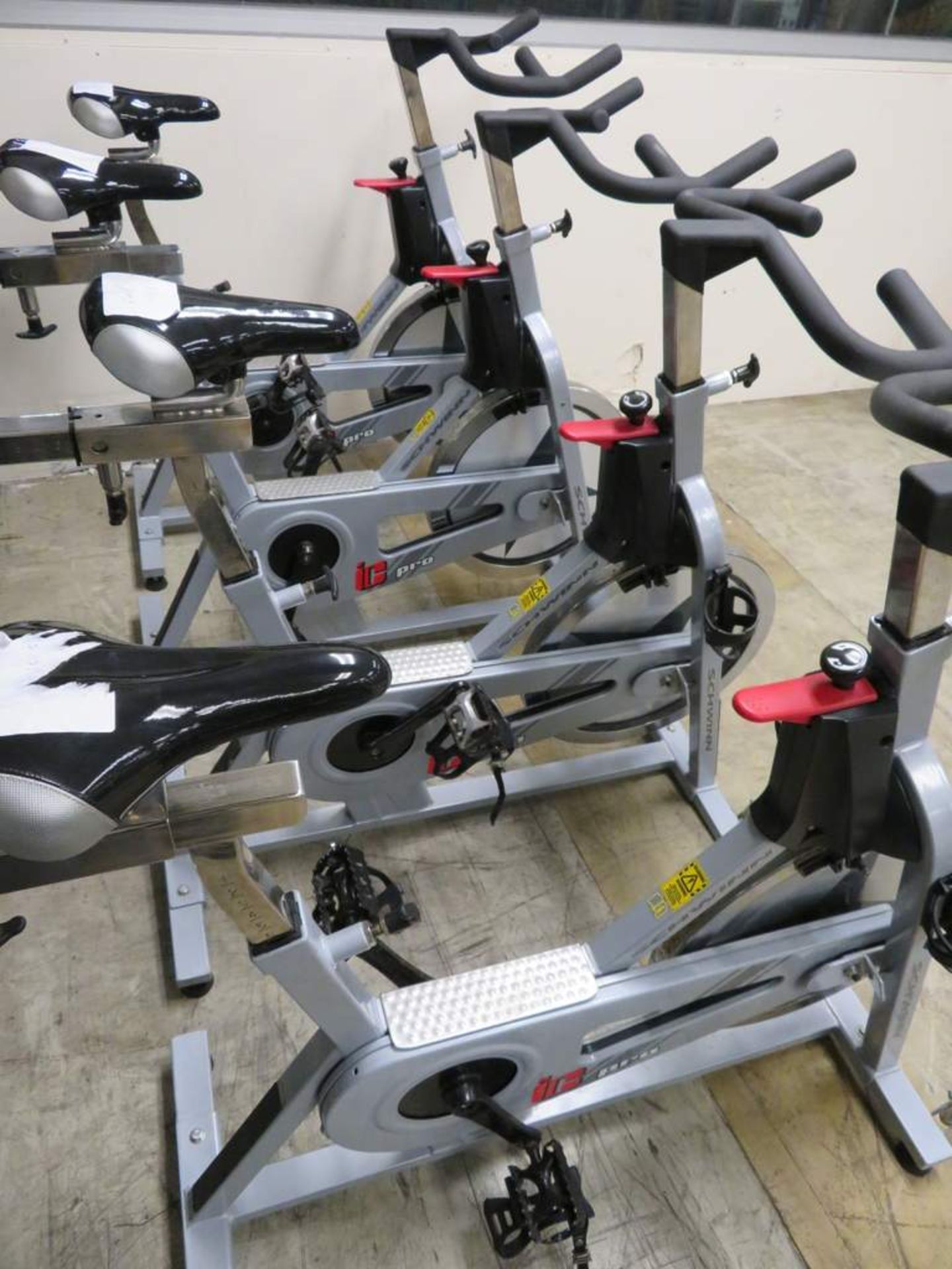 4x Schwinn IC Pro Exercise Spin Bikes - Bild 6 aus 7