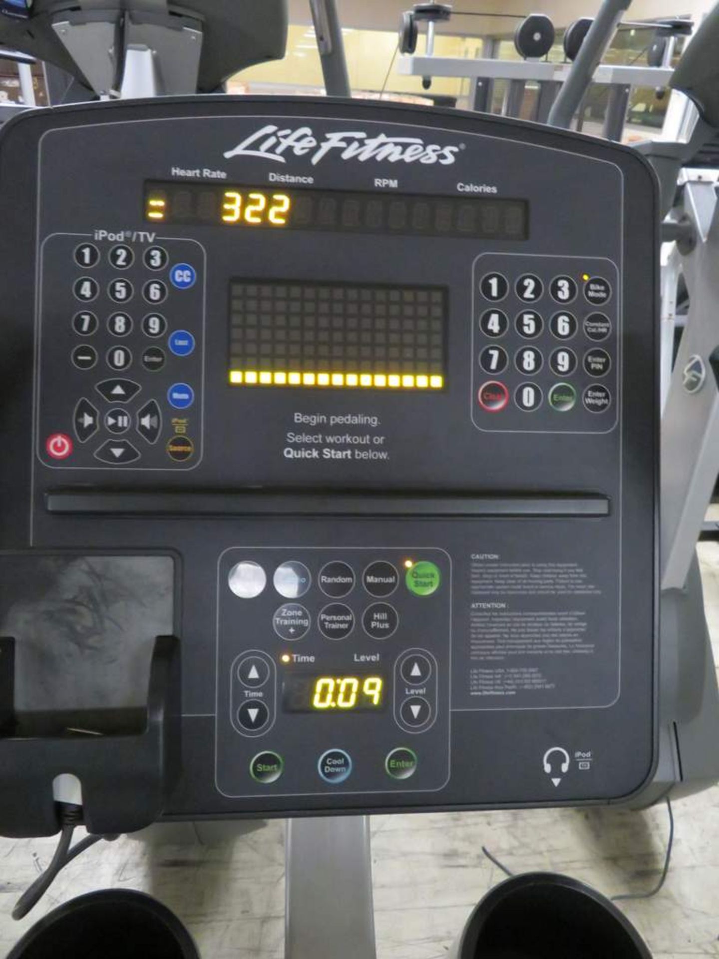 Life Fitness CLSC Upright Exercise Bike - Image 8 of 9