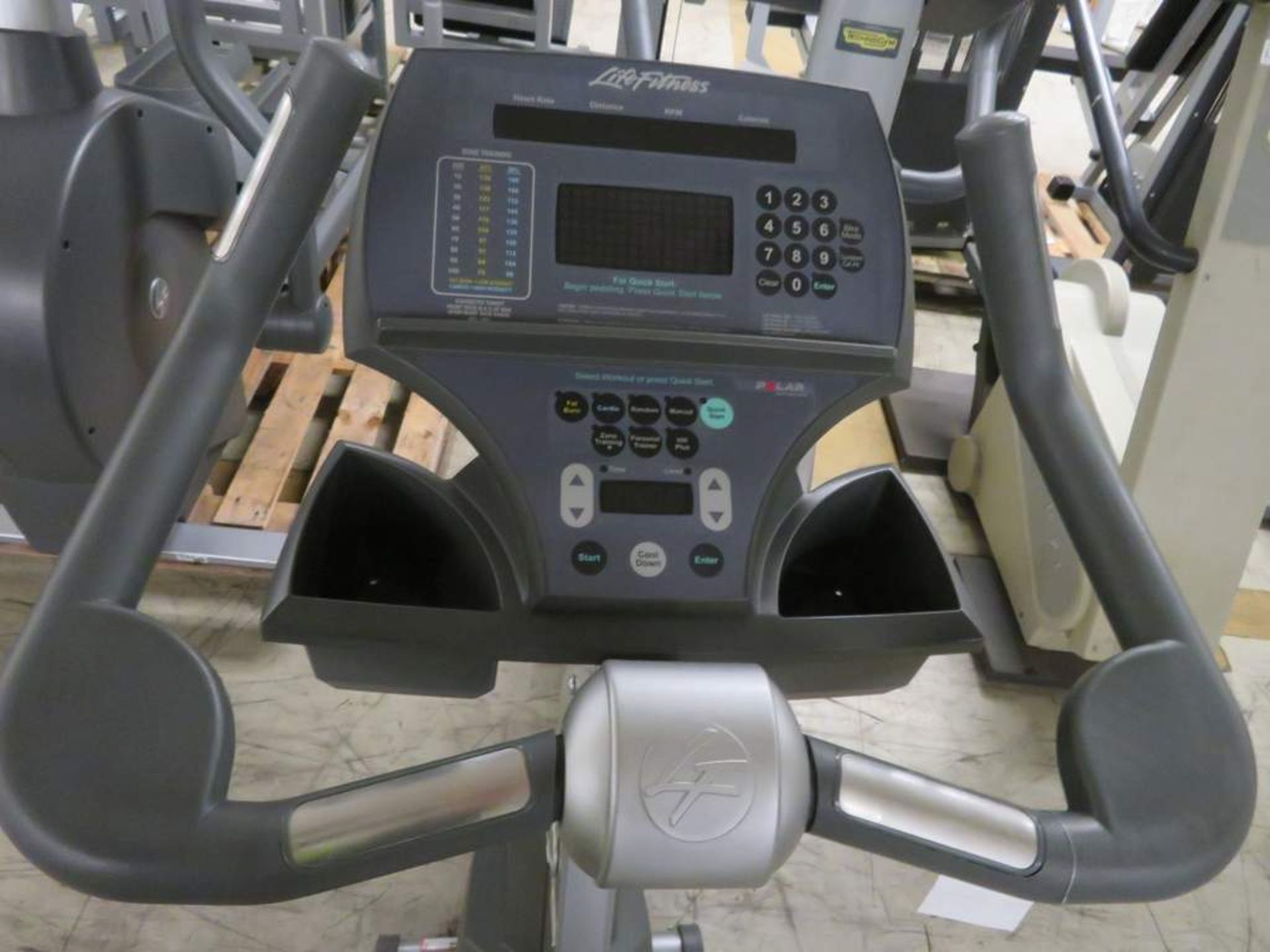 Life Fitness 95ci Upright Exercise Bike - Image 3 of 8