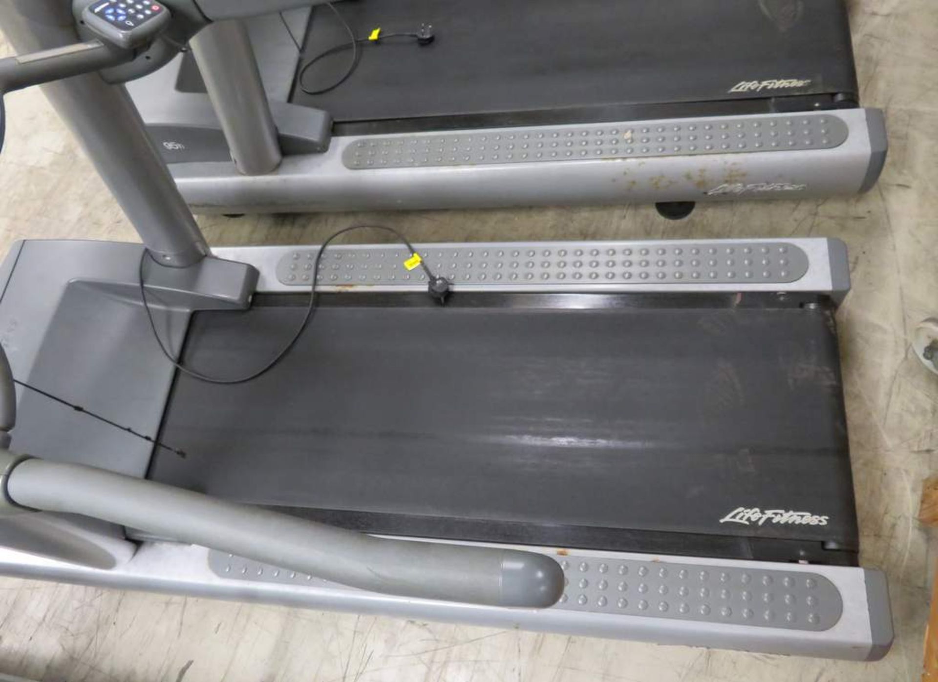 Life Fitness 95 Ti Treadmill - Image 3 of 9