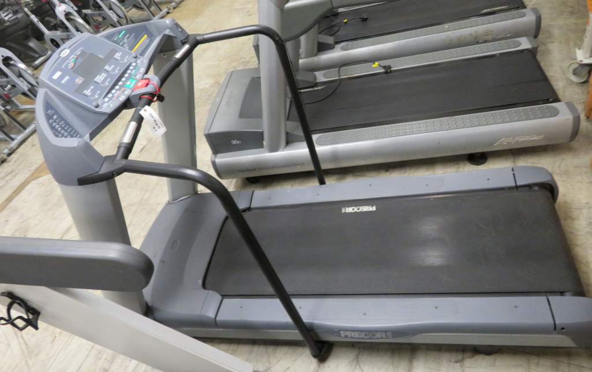 Precor USA C966i Treadmill