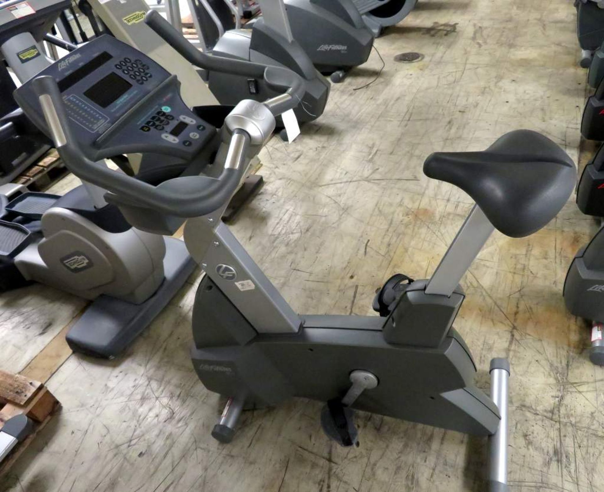 Life Fitness 95ci Upright Exercise Bike