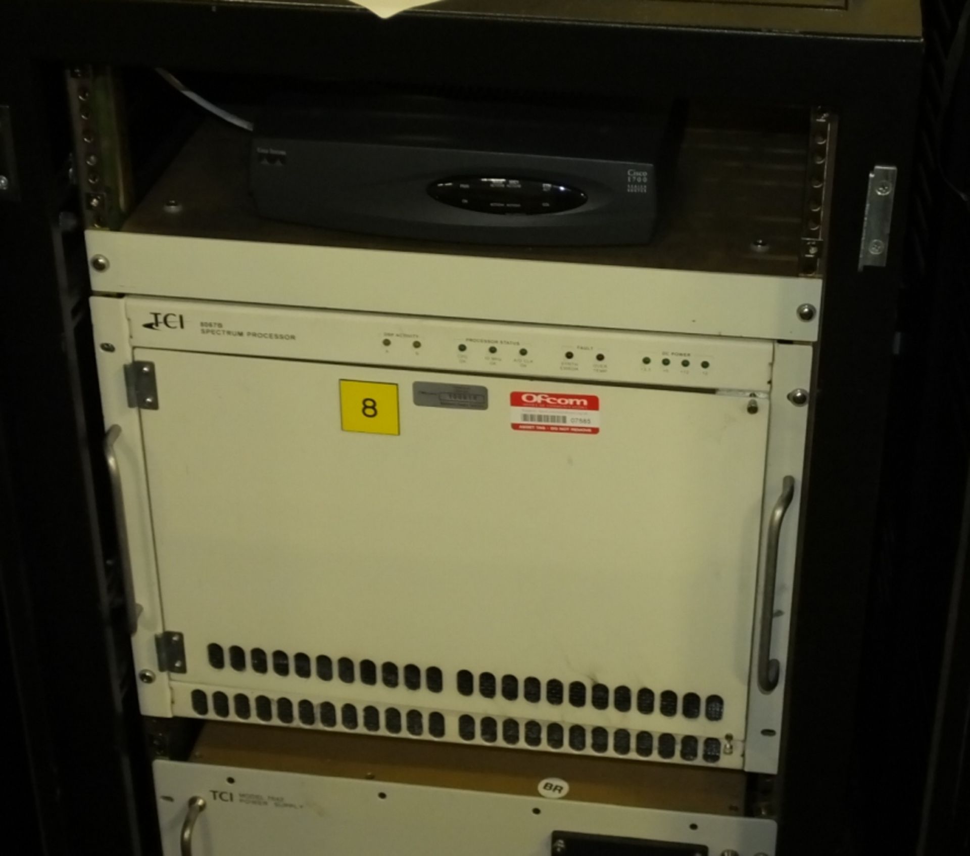 TCI RF direction finding server unit. Model TCI 8067B - S/N 8067-031094 - Image 2 of 3