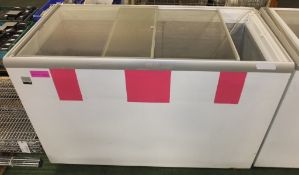 Sliding top door Chest freezer