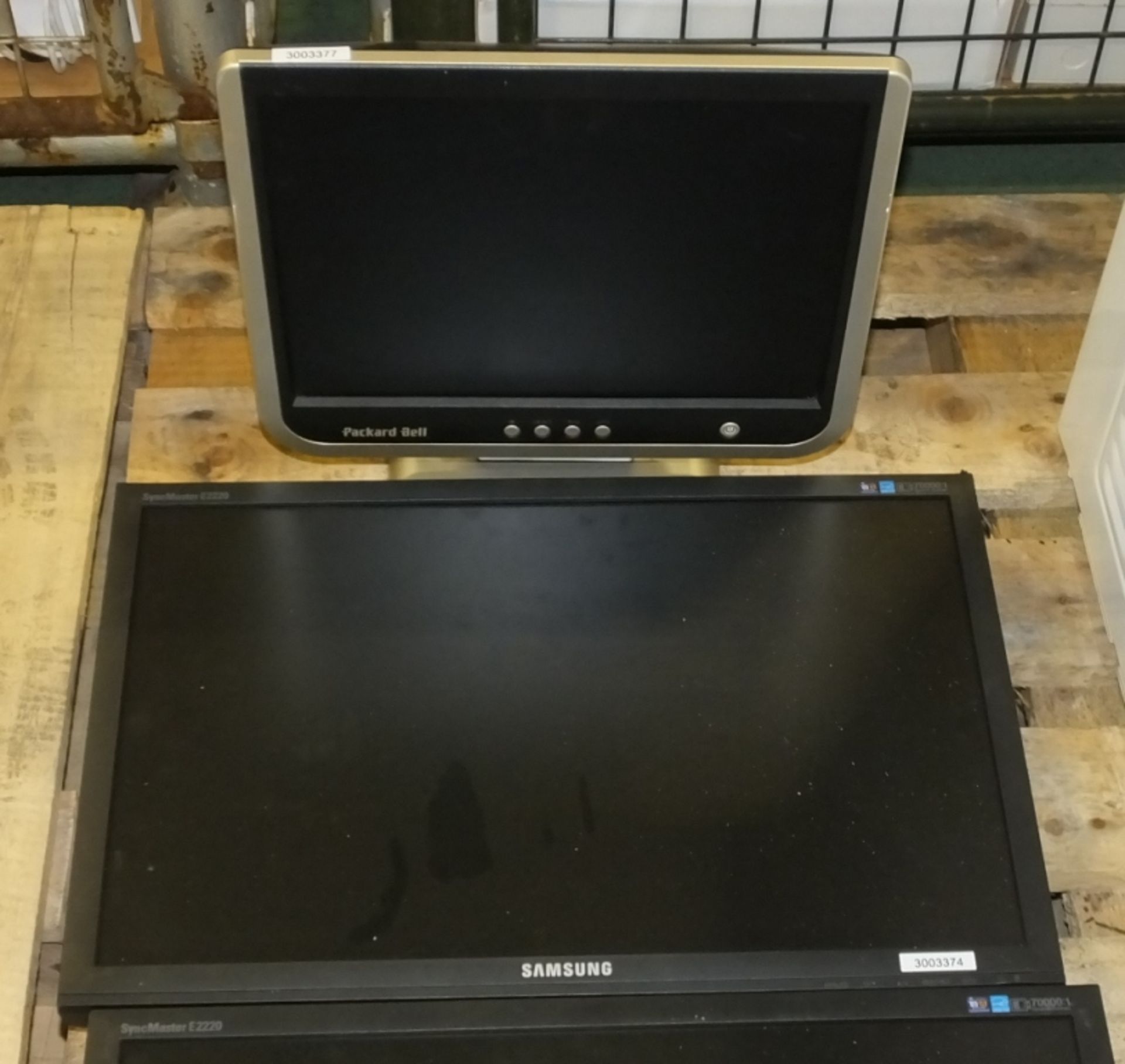 2x Samsung E2220NW Monitors, Parkard Bell FT500 Monitor - Image 3 of 3