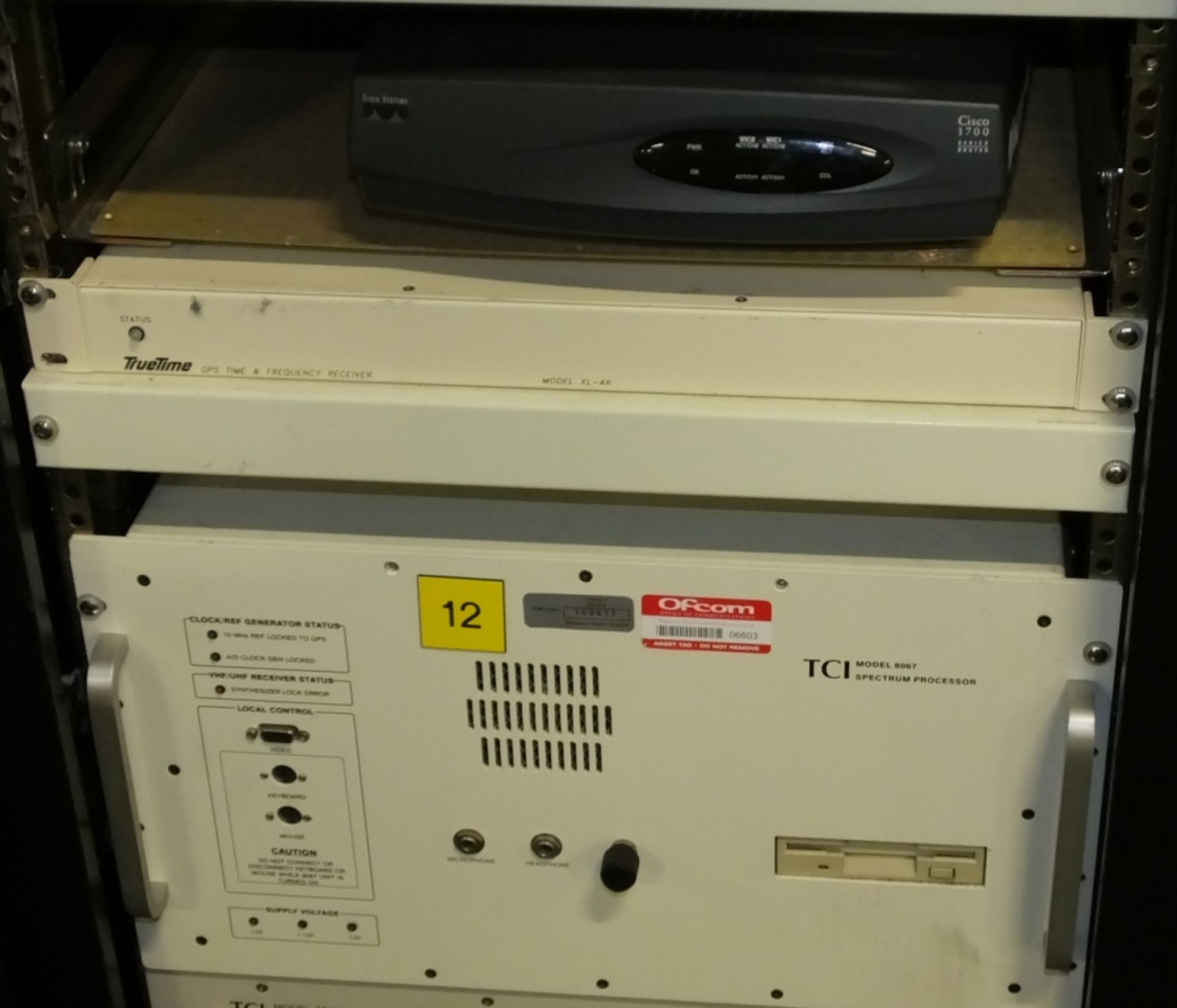 TCI RF direction finding server unit. Model TCI 8067A- S/N 8085-022094 - Image 3 of 4