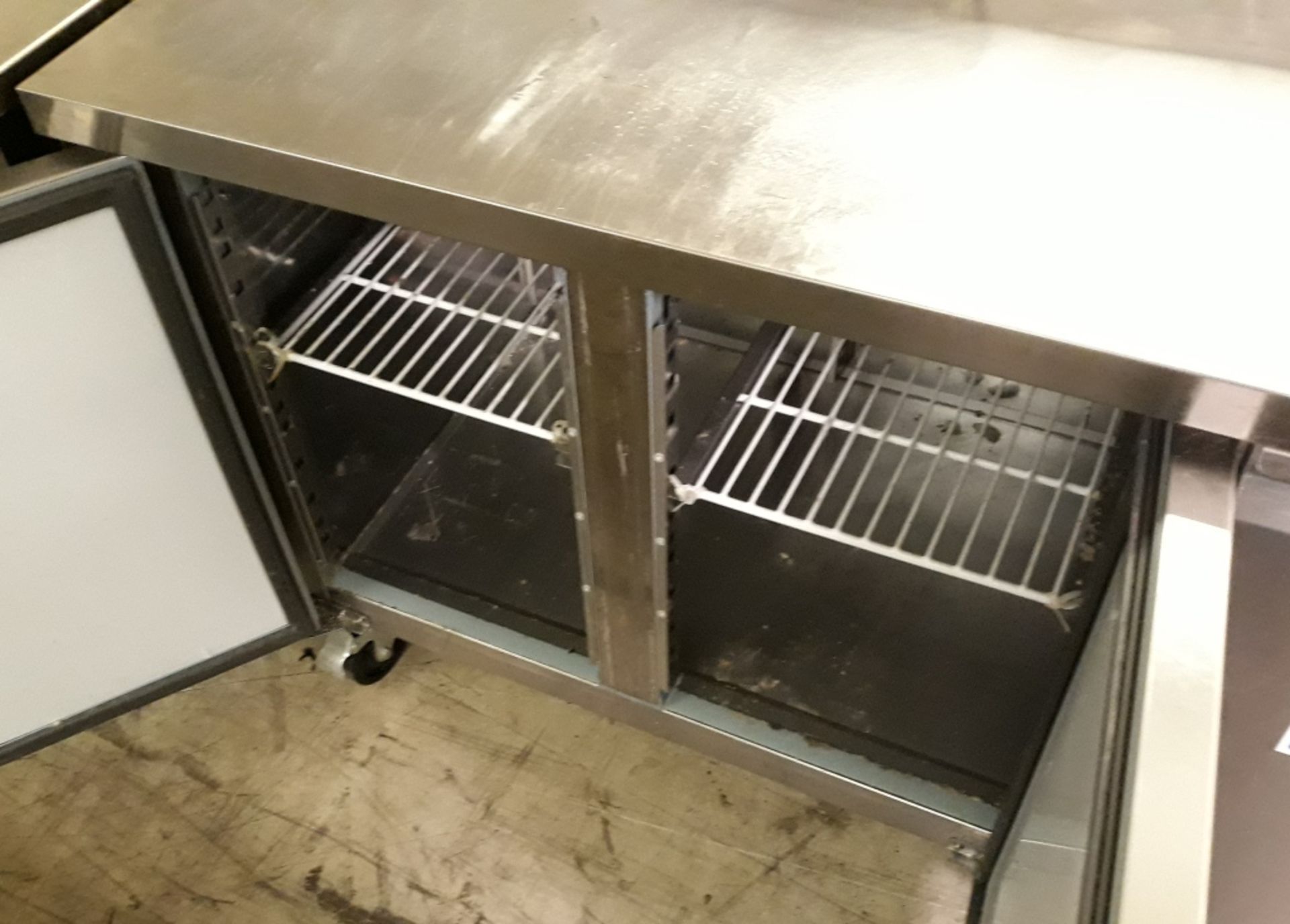 Polar G598 4 door counter fridge. - Image 4 of 6