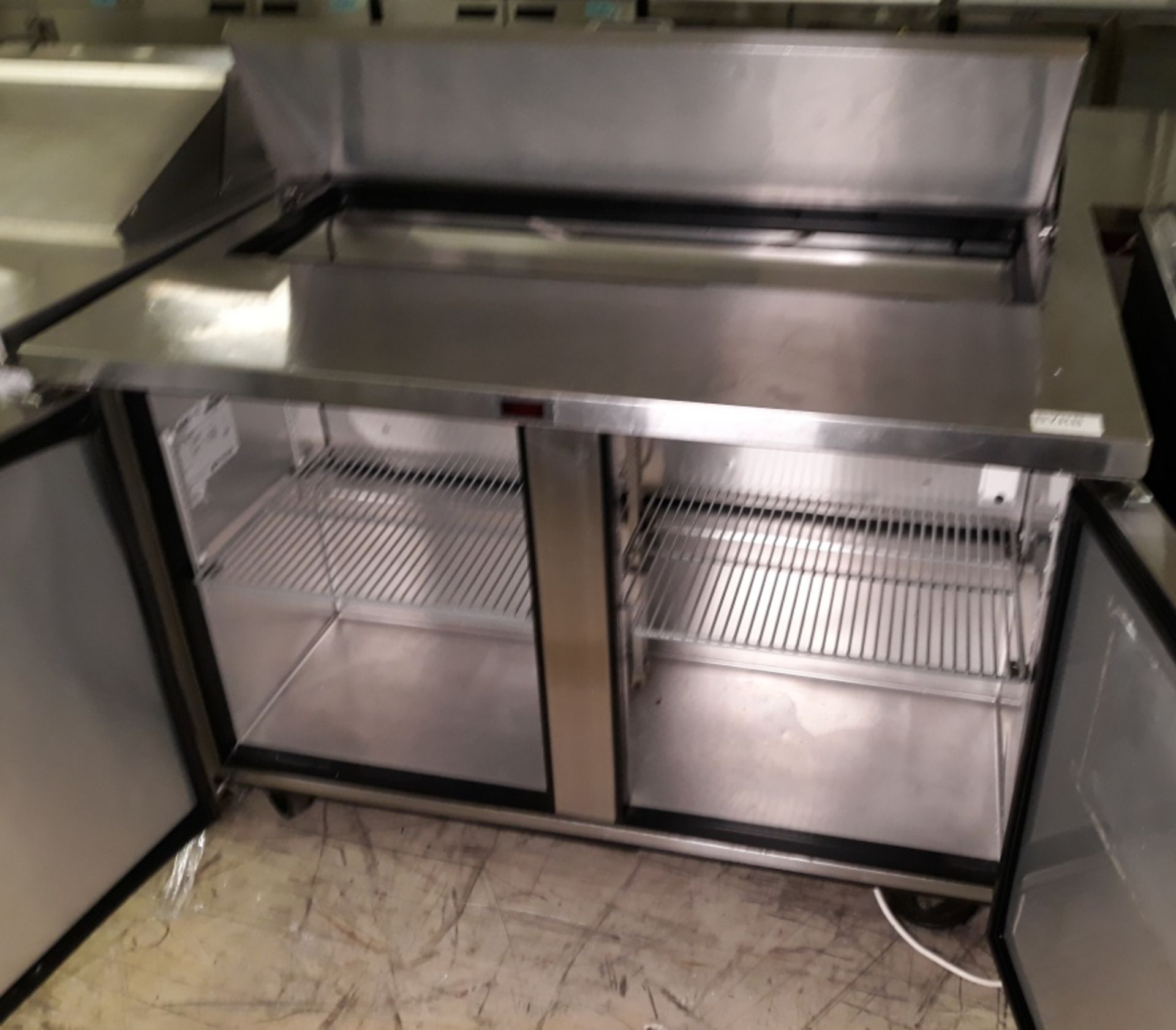 True TSSU-48-12 2 door salad prep counter fridge. - Image 2 of 4