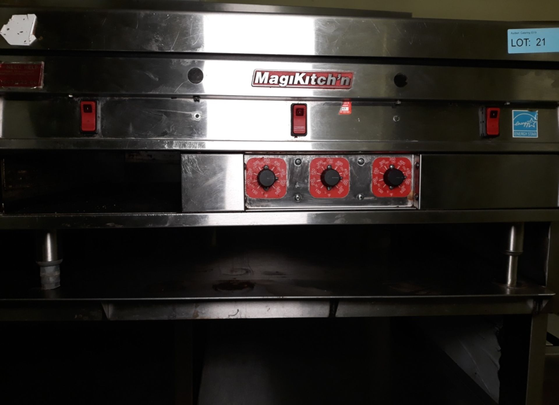 MagiKitch'n large double gas griddle in moveable workstation. - Image 2 of 9