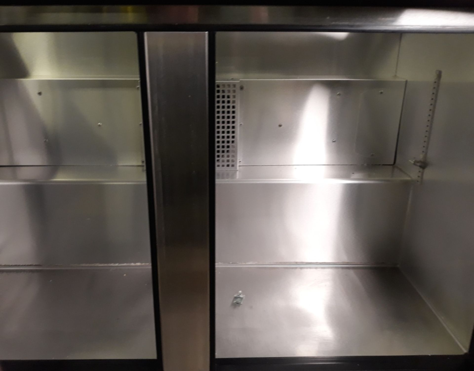 True TSSU-48-12 2 door salad prep counter fridge. - Image 3 of 4