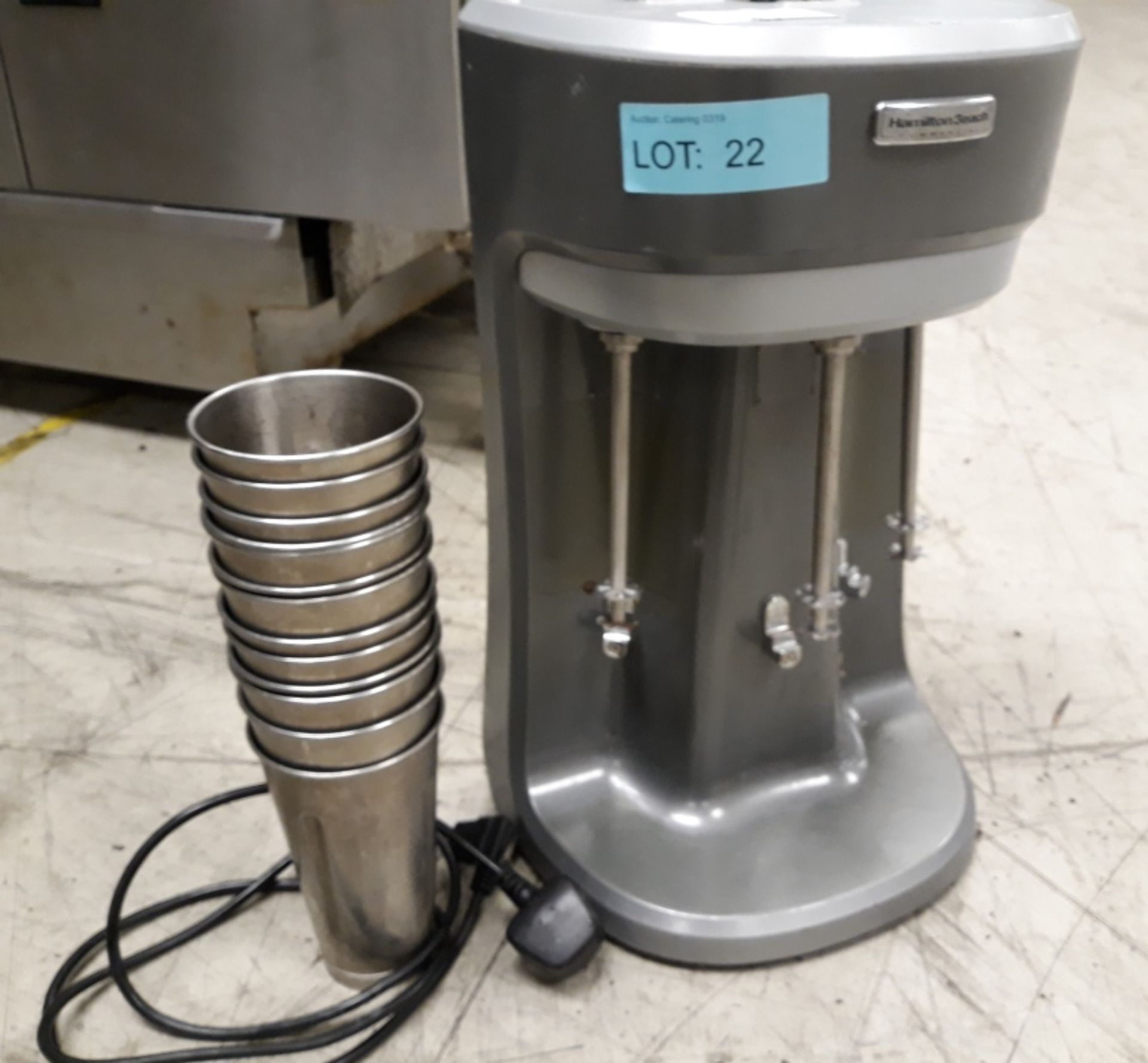 Hamiton Beach GM40 triple drinks mixer. - Image 3 of 5