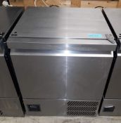 Williams H5UCR2 single door under counter fridge.