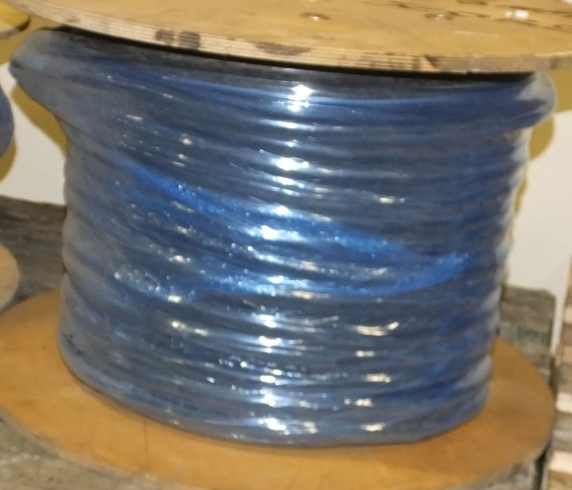 Reel of cable - 46M - 16mm - 5 core - Image 2 of 4