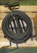 3x Stirrup pumps