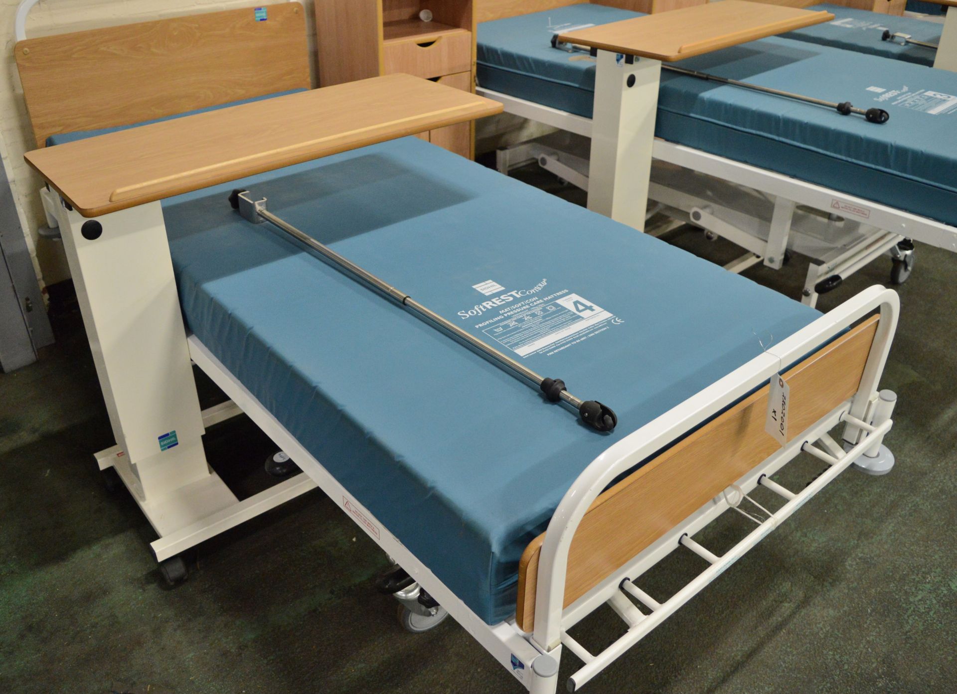 2x Hospital Bed & Furniture Sets. - Image 2 of 3