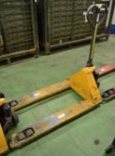 Pallet Truck.