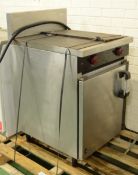 Solid Top Oven Single Door W600 x D800 x H1070mm - 3 Phase.